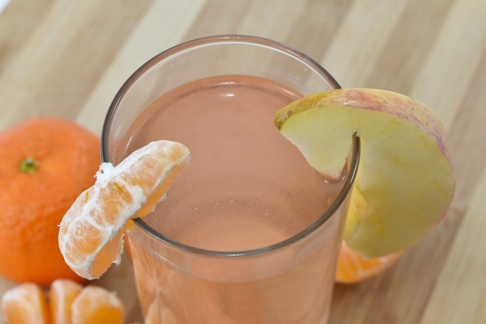 Nikon D5500 sample photo. Apple, fruit cocktail, fruit photography