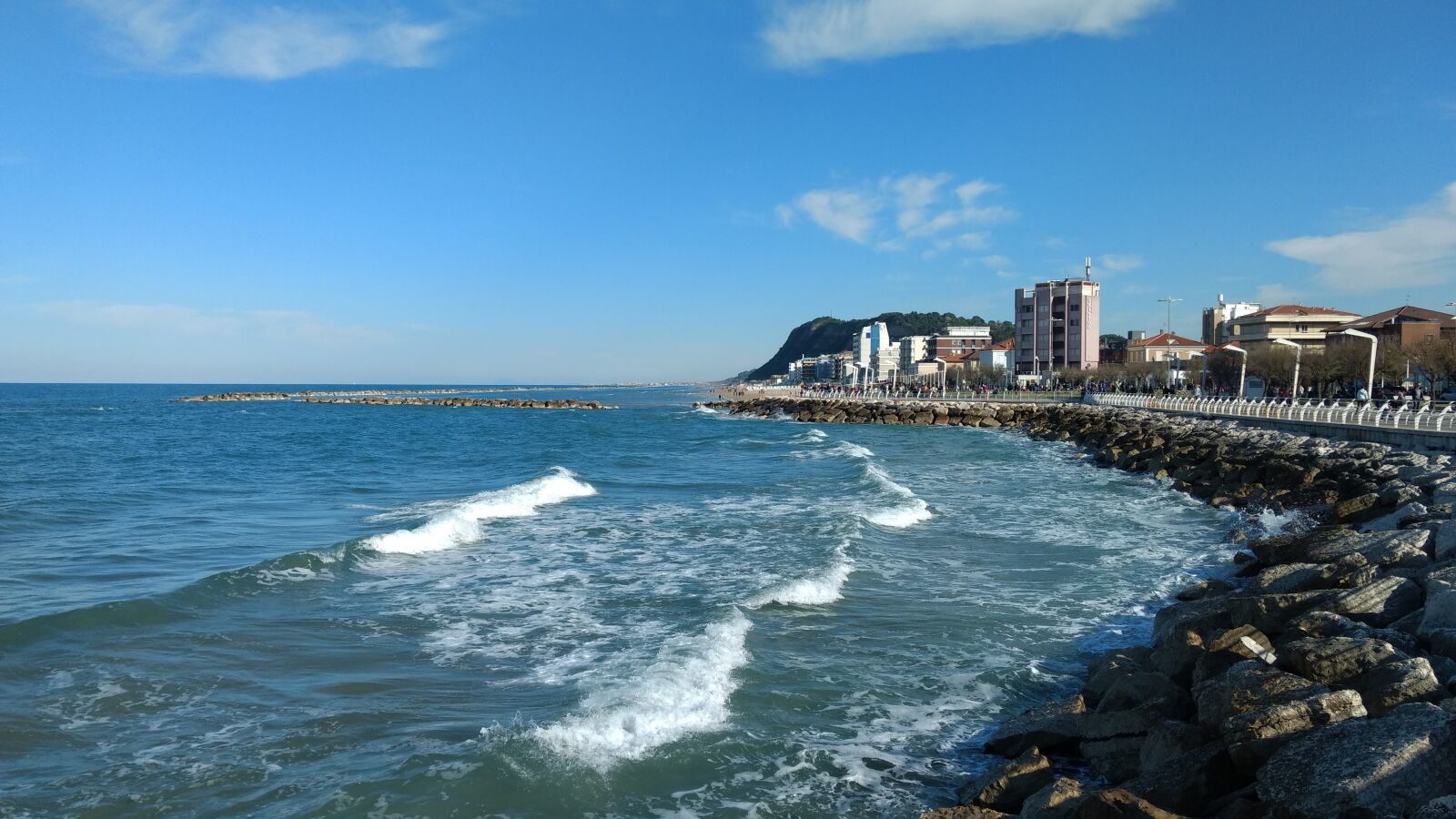 Motorola Moto G (4) sample photo. Blue, italy, mare, onde photography