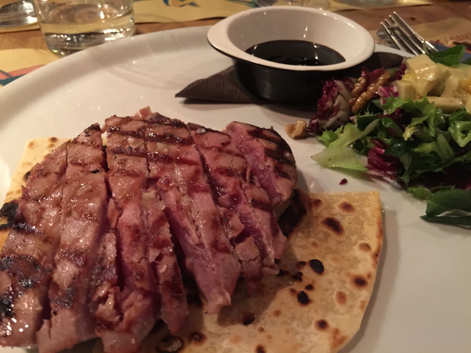 iPhone 6 Plus back camera 4.15mm f/2.2 sample photo
