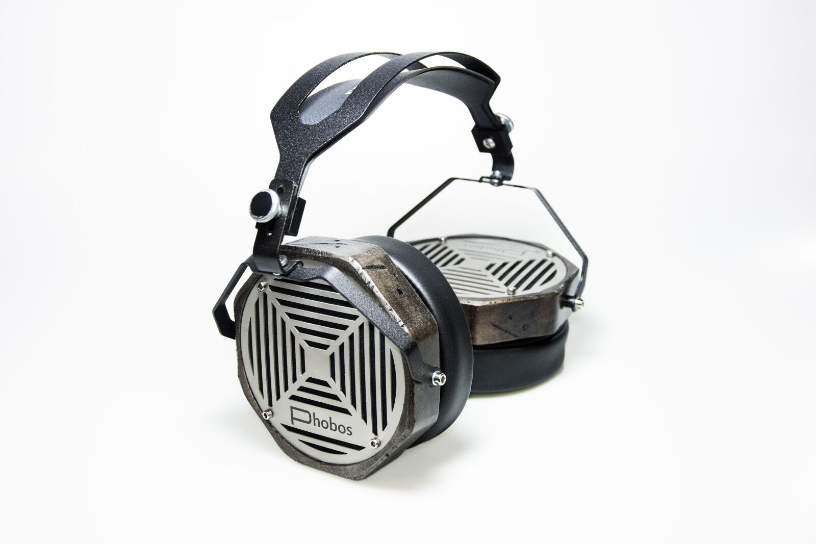 Nikon D7200 sample photo. Headphones, isolated, metal photography