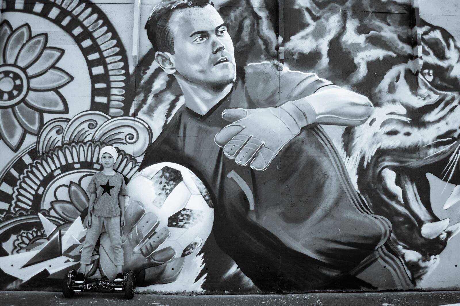 Nikon D3200 sample photo. Football, street art, graffiti photography