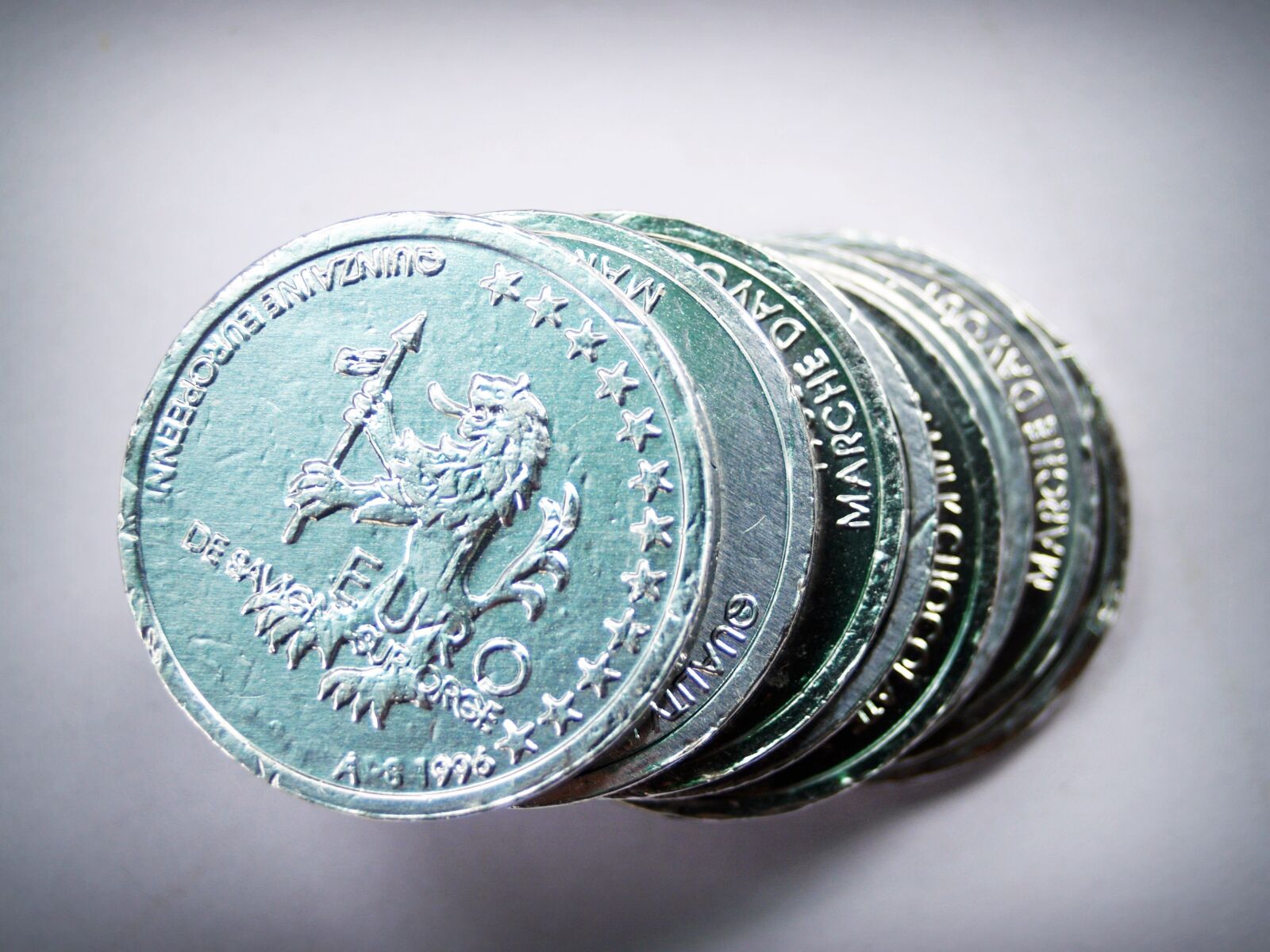 Olympus E-300 (EVOLT E-300) sample photo. Coin, gold, cash photography