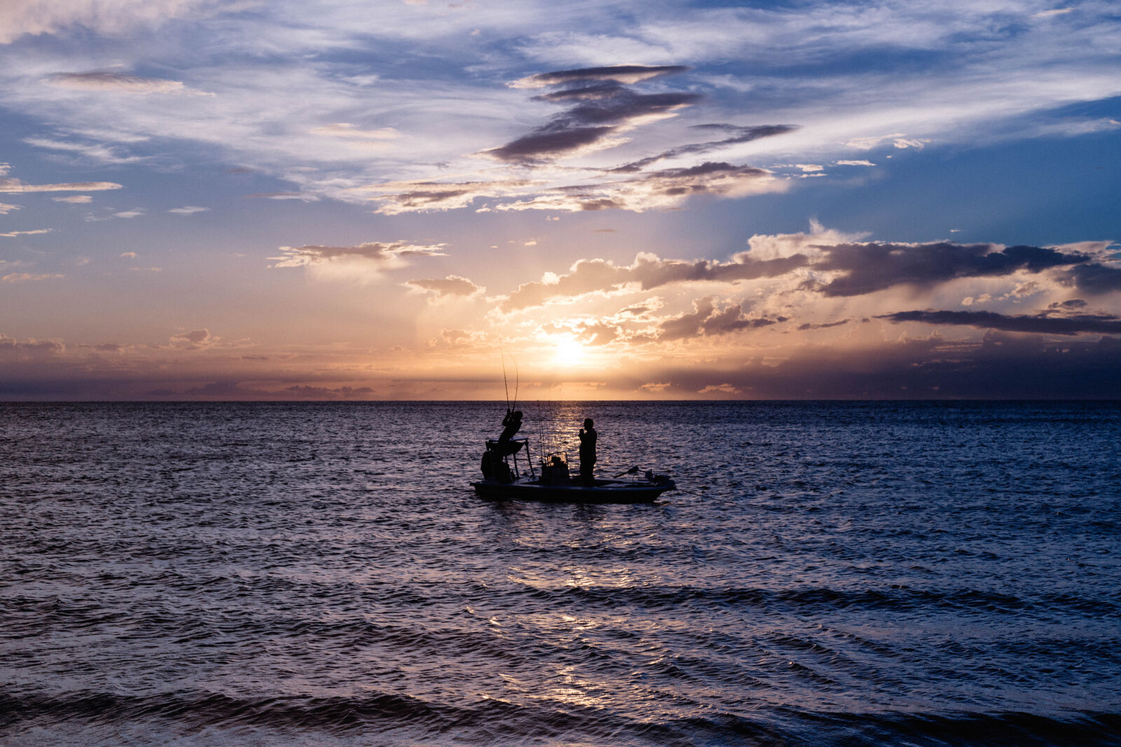 Canon EOS 6D + Canon EF 50mm F1.8 STM sample photo. Beach, boat, clouds, dawn photography
