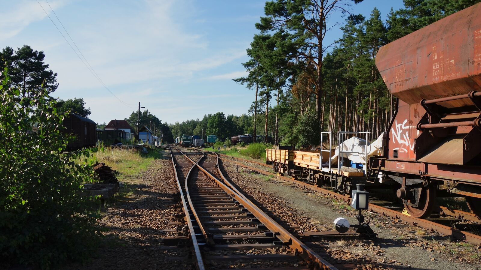 Sony Cyber-shot DSC-RX100 sample photo. Rails, wagon, train station photography