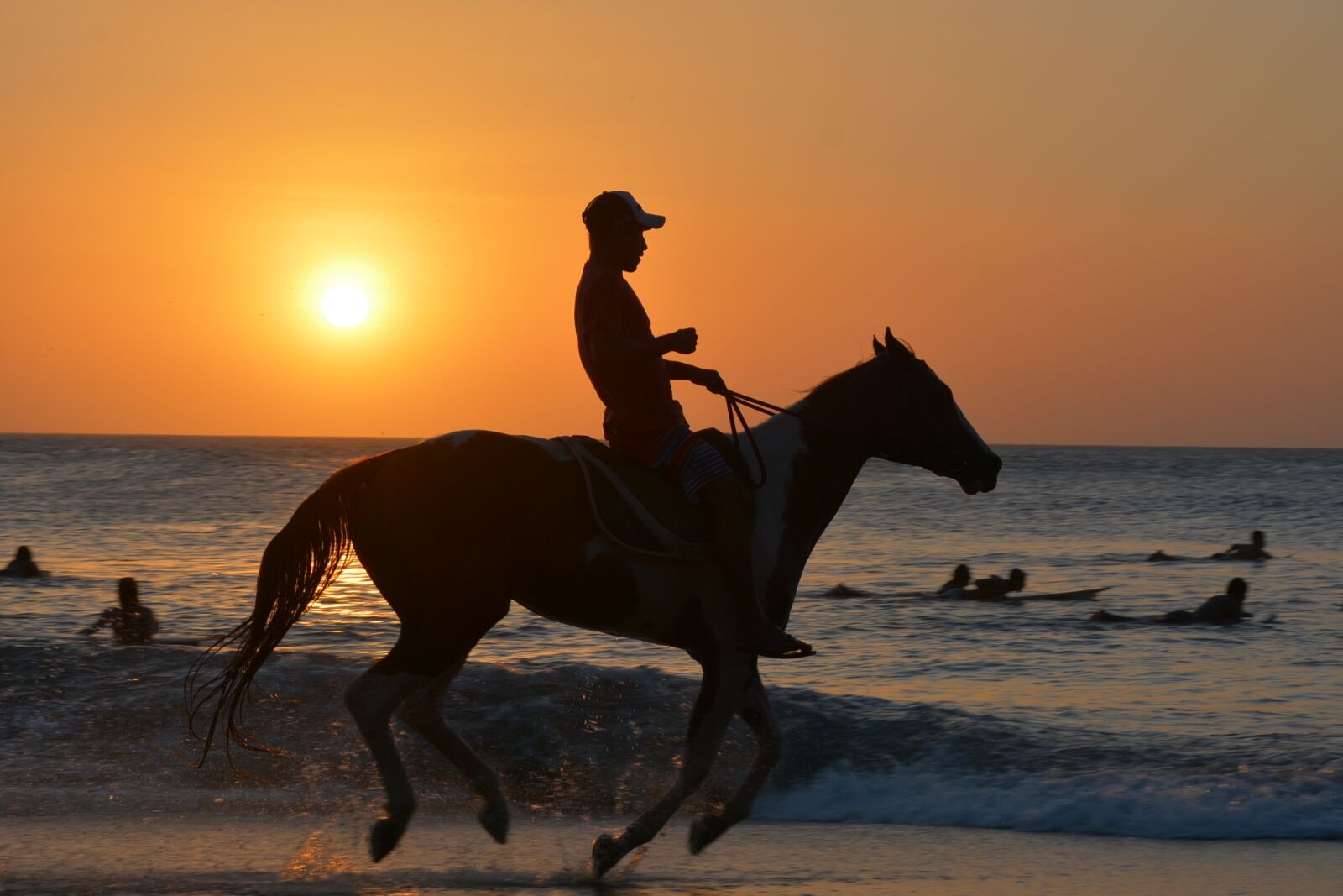 Nikon D7100 sample photo. Sunset, body of water photography