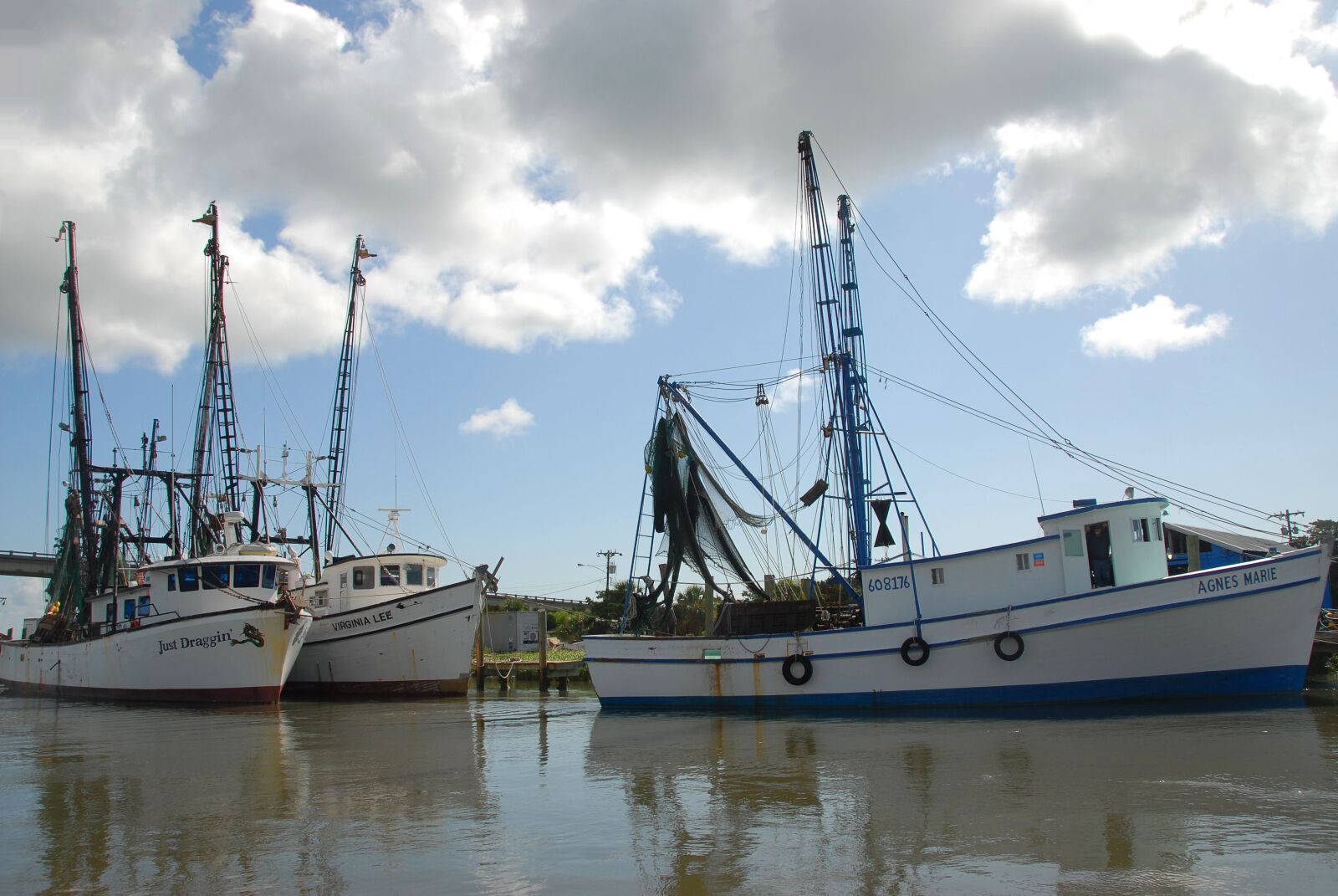 Nikon D200 sample photo. Shrimp boat, netter, nets photography