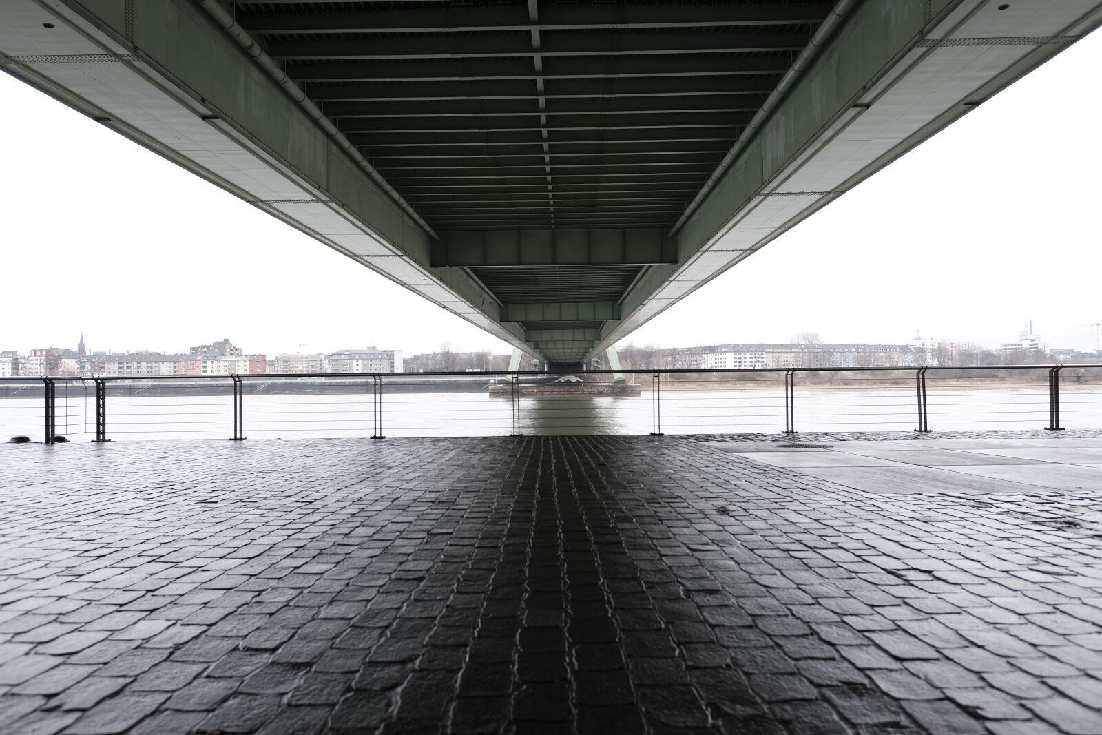Fujifilm X-T3 + Fujifilm XF 16mm F1.4 R WR sample photo. Bridge, cologne, rhine photography