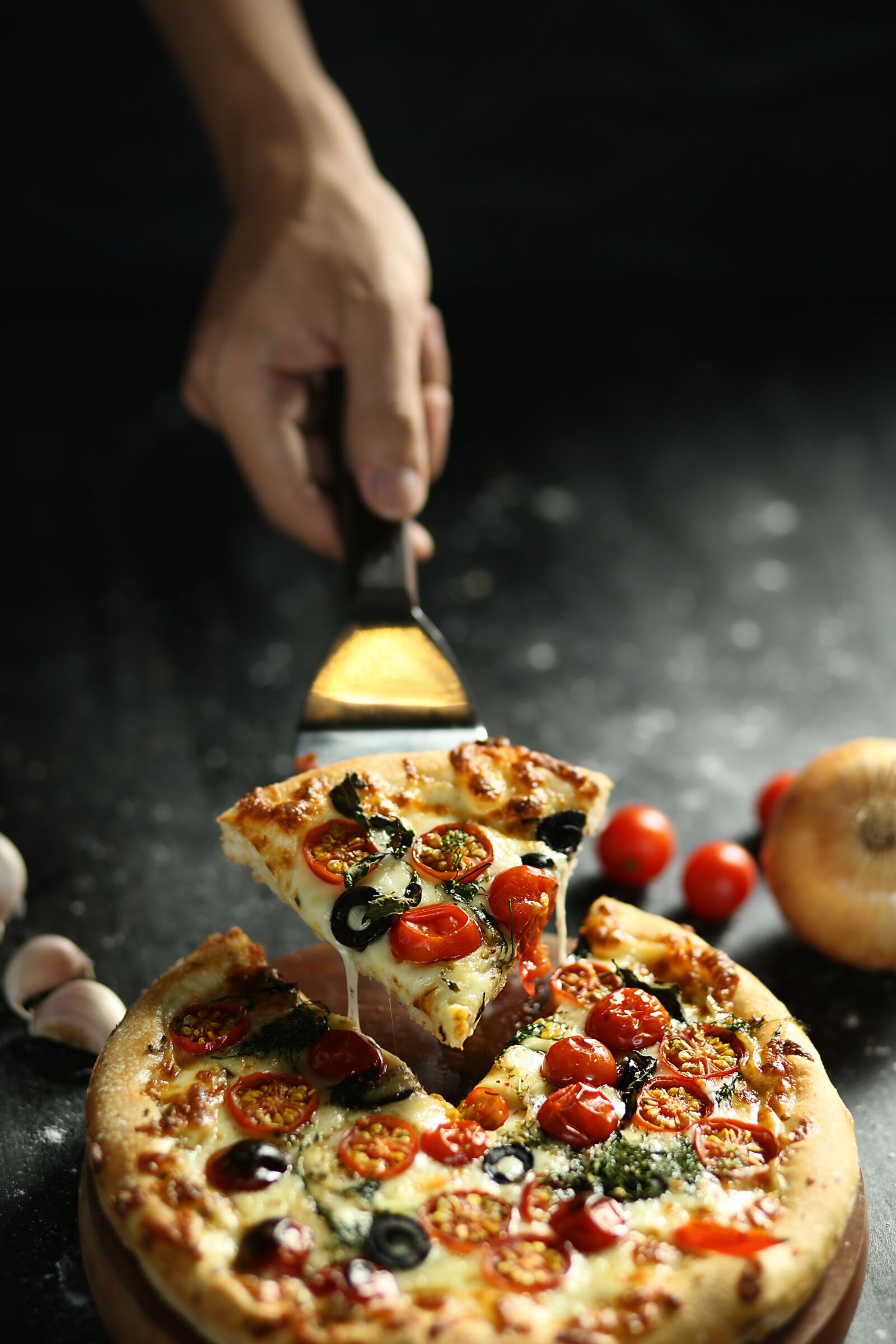 Canon EF 85mm F1.8 USM sample photo. Pizza, pizza hut, cooking photography
