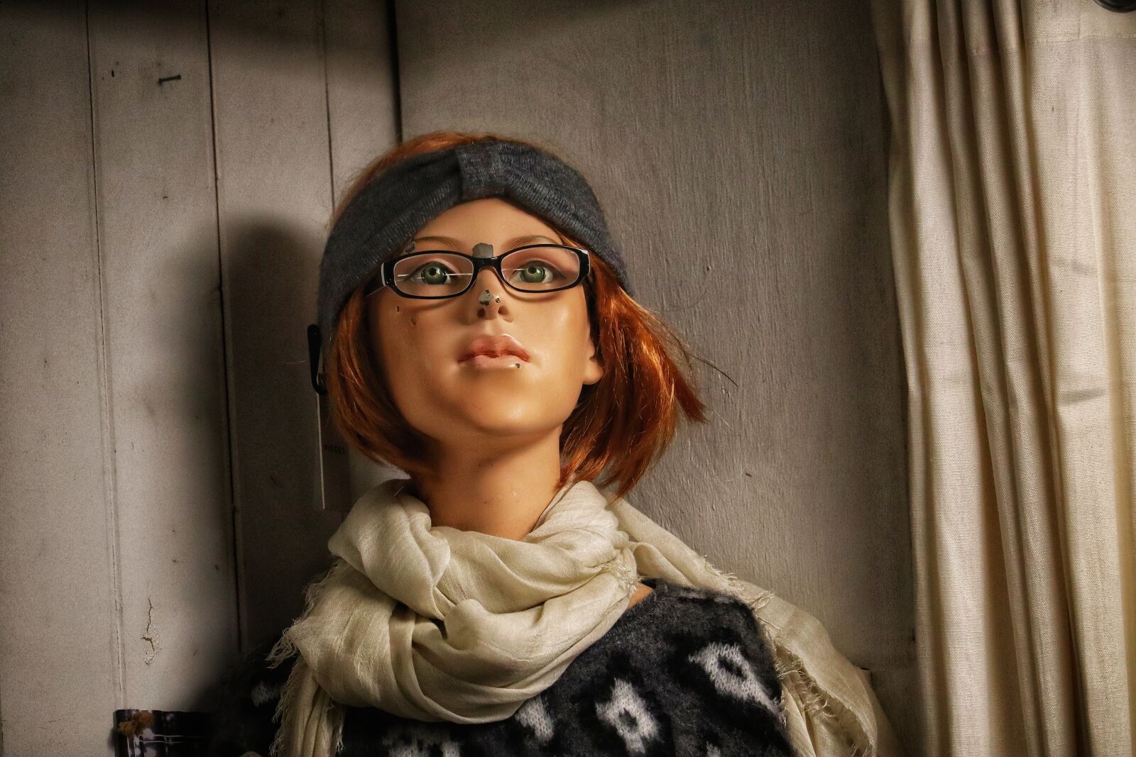 Canon EOS M50 (EOS Kiss M) sample photo. Fashion, display dummy, beauty photography