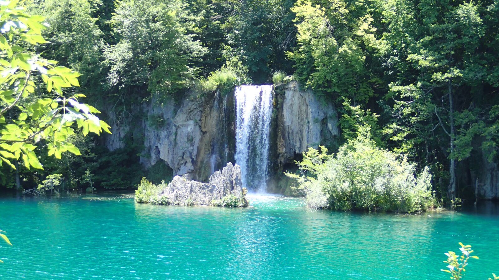 Olympus TG-2 sample photo. Plitvice lakes, waterfall, water photography