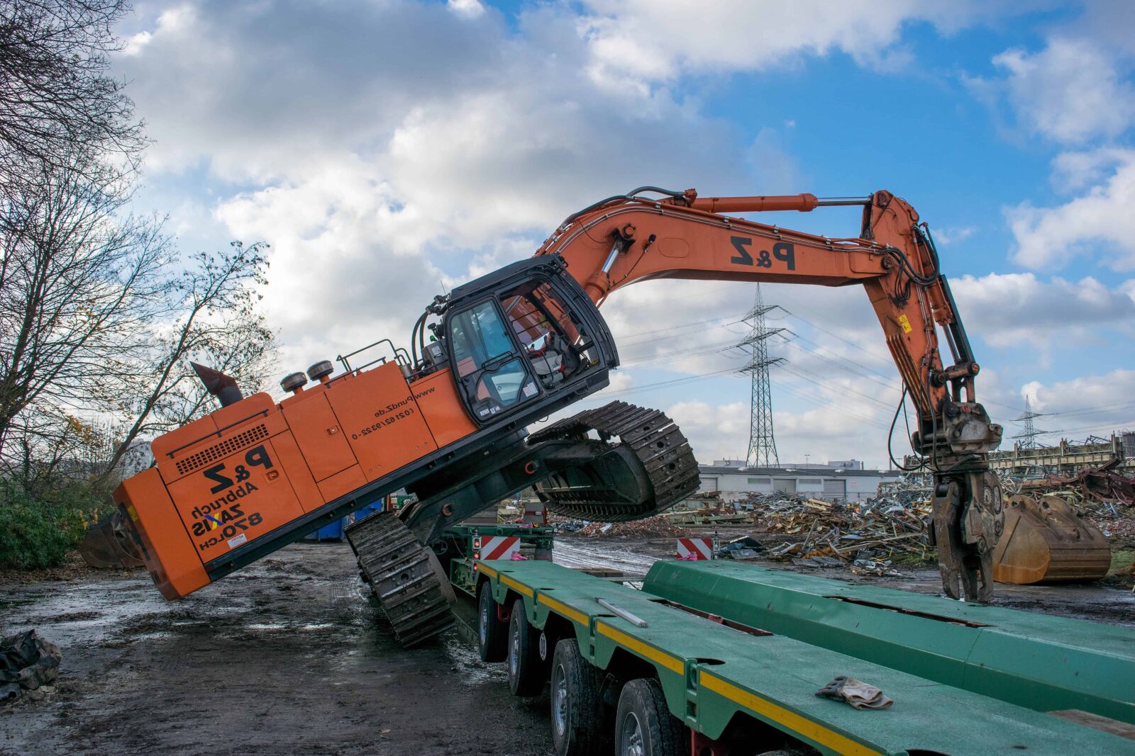 Nikon D3300 sample photo. Industry, vehicle, machine, machinery photography