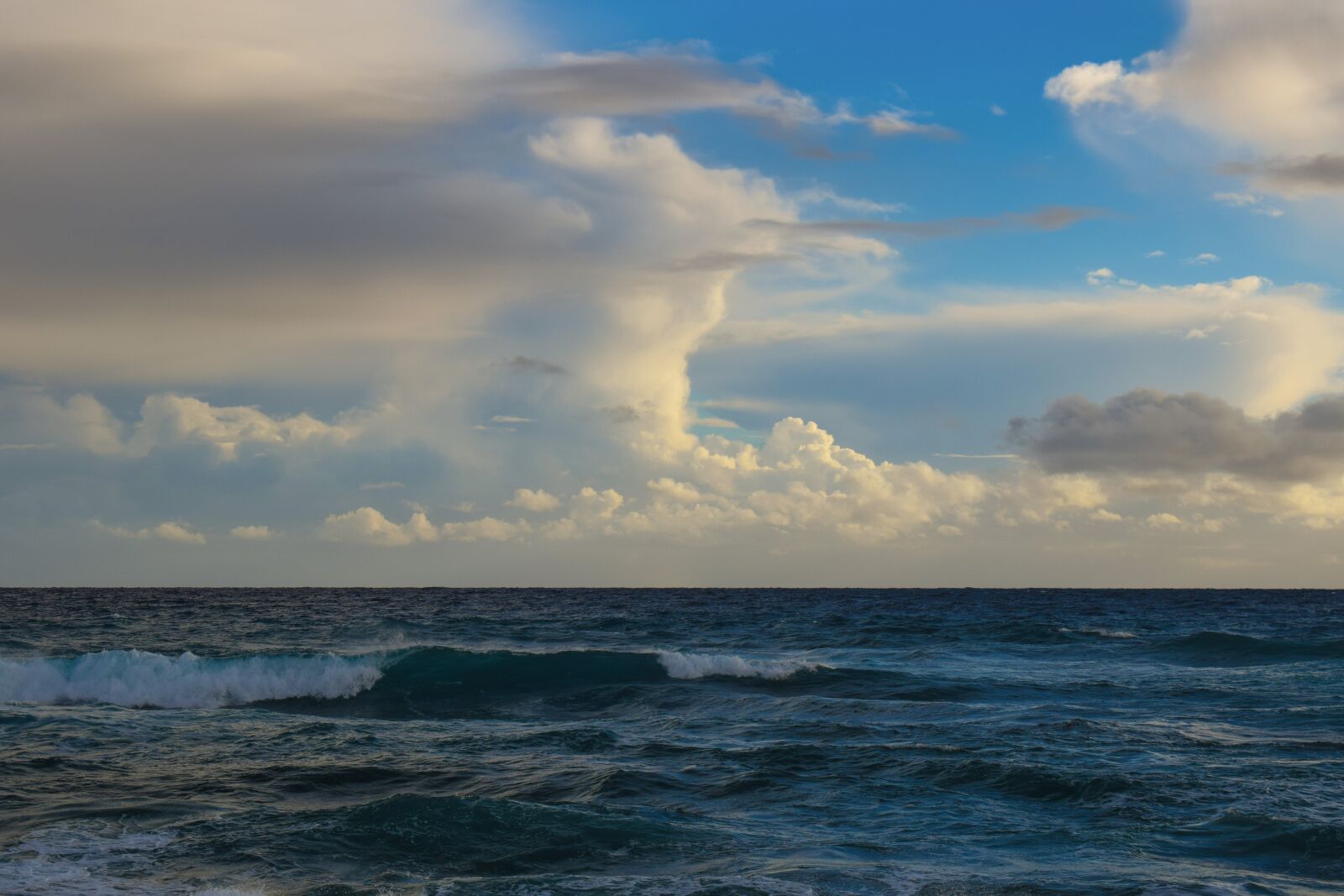 Nikon D3300 sample photo. Sea, sky, clouds photography