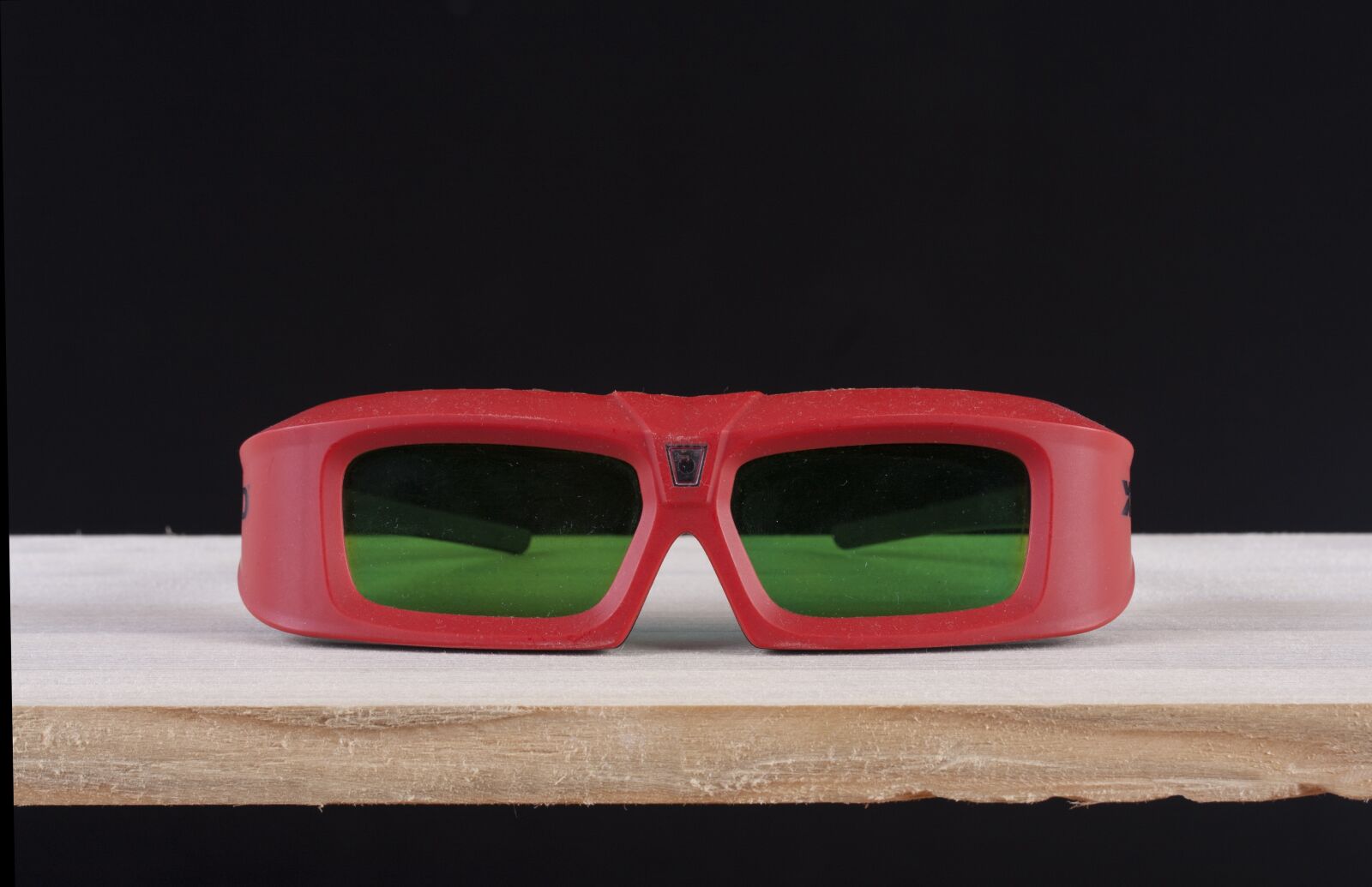 Canon EF-S 60mm F2.8 Macro USM sample photo. Eyewear, 3d, cinema photography
