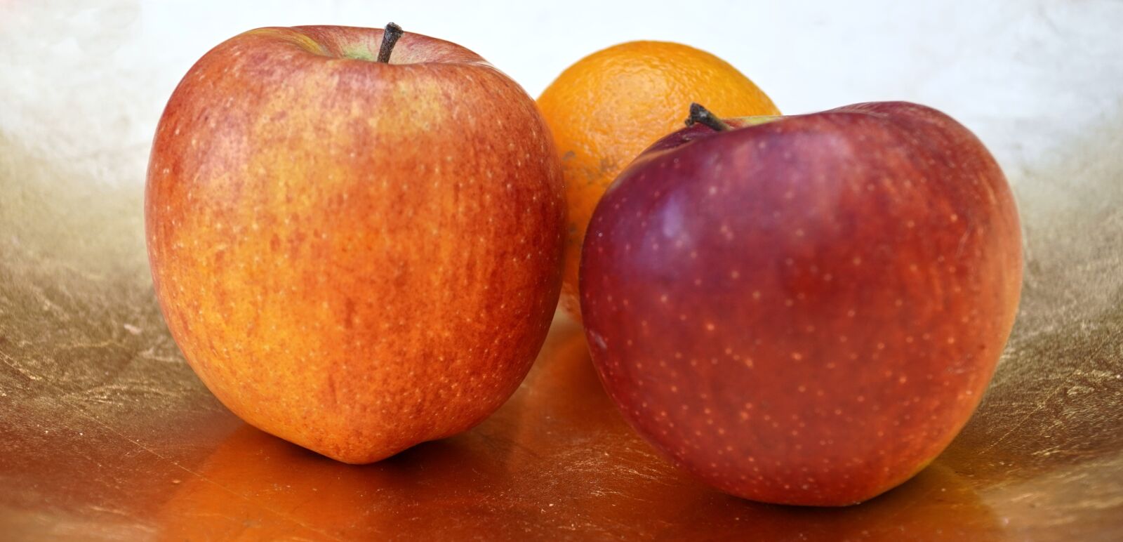 Sony E PZ 18-105mm F4 G OSS sample photo. Apple, fruit, fresh photography