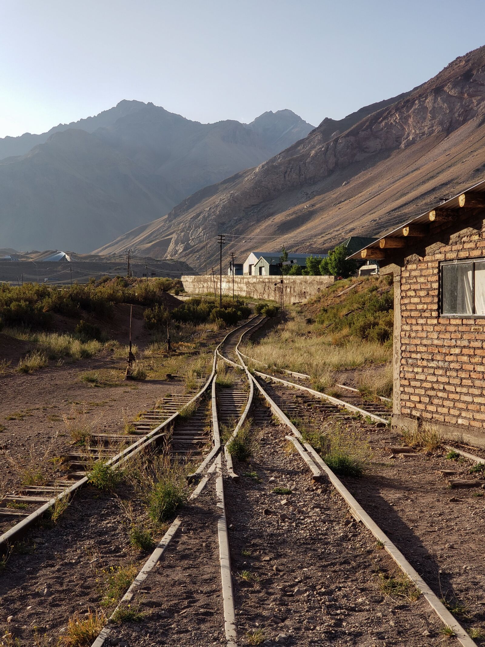 Samsung Galaxy S9+ sample photo. Mountains, pathways, train photography