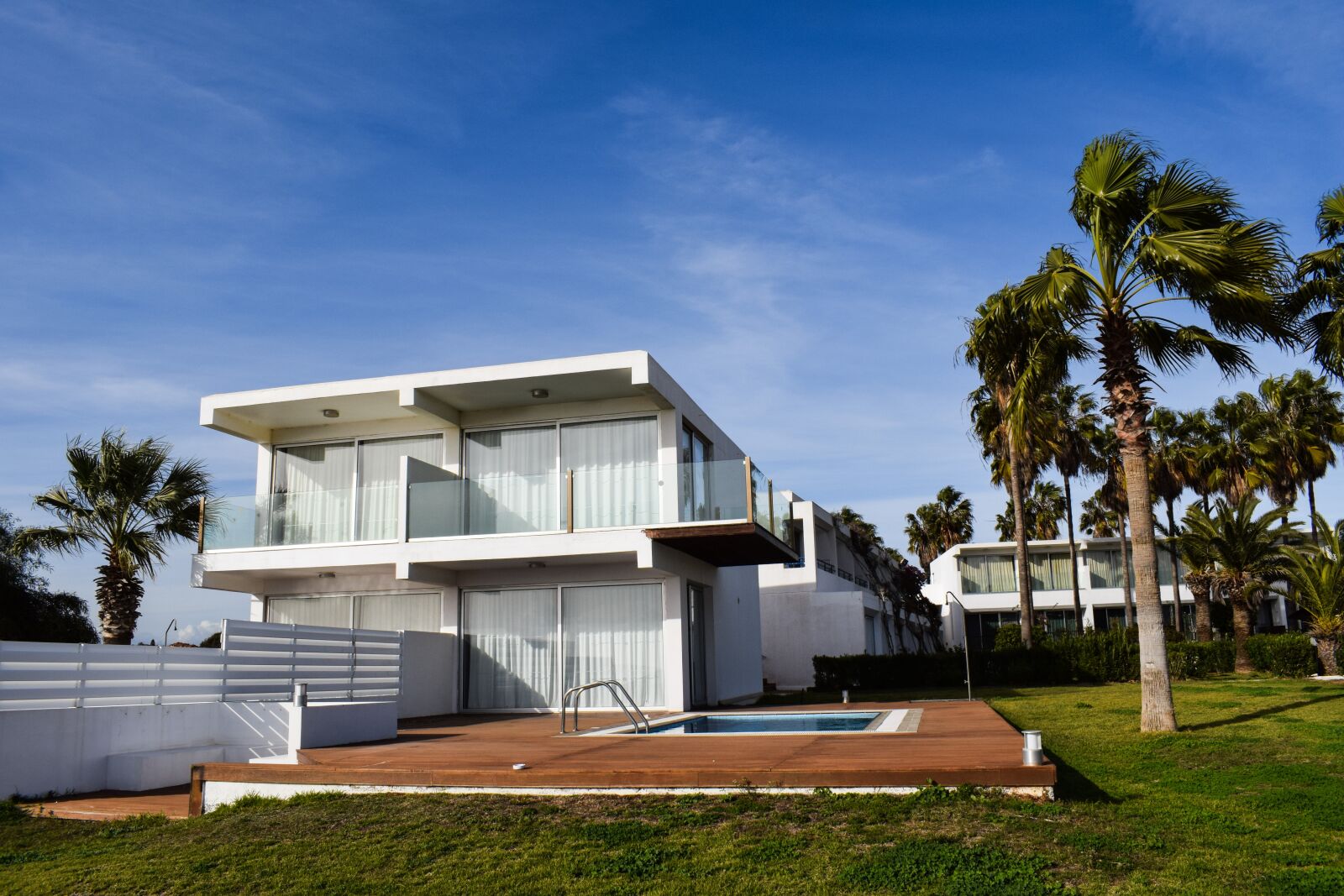 Nikon D3300 sample photo. Detached villa, resort, architecture photography