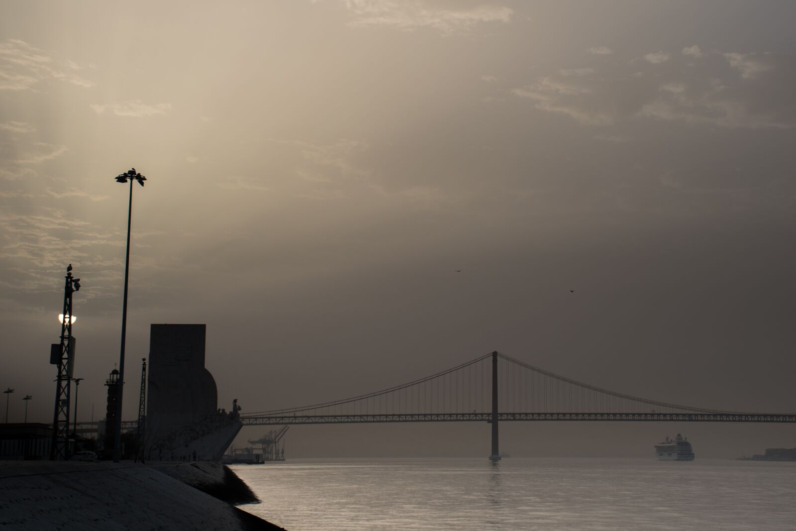 Nikon D5600 sample photo. Sunrise, bridge, water photography