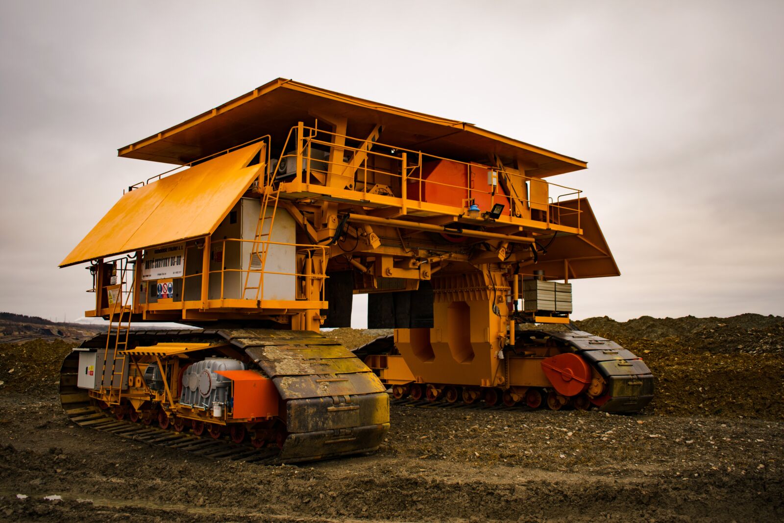 Nikon D3300 sample photo. Machine, crusher, coal mining photography