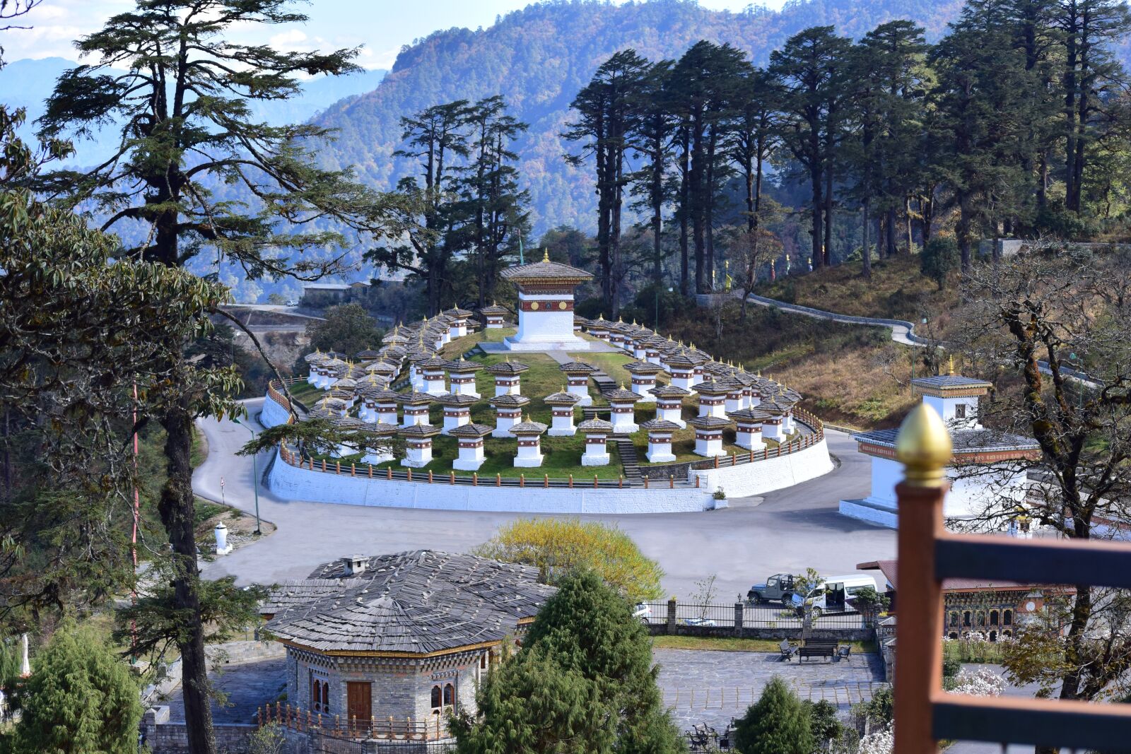 Nikon D5300 sample photo. Dochula pass, monument, stupa photography