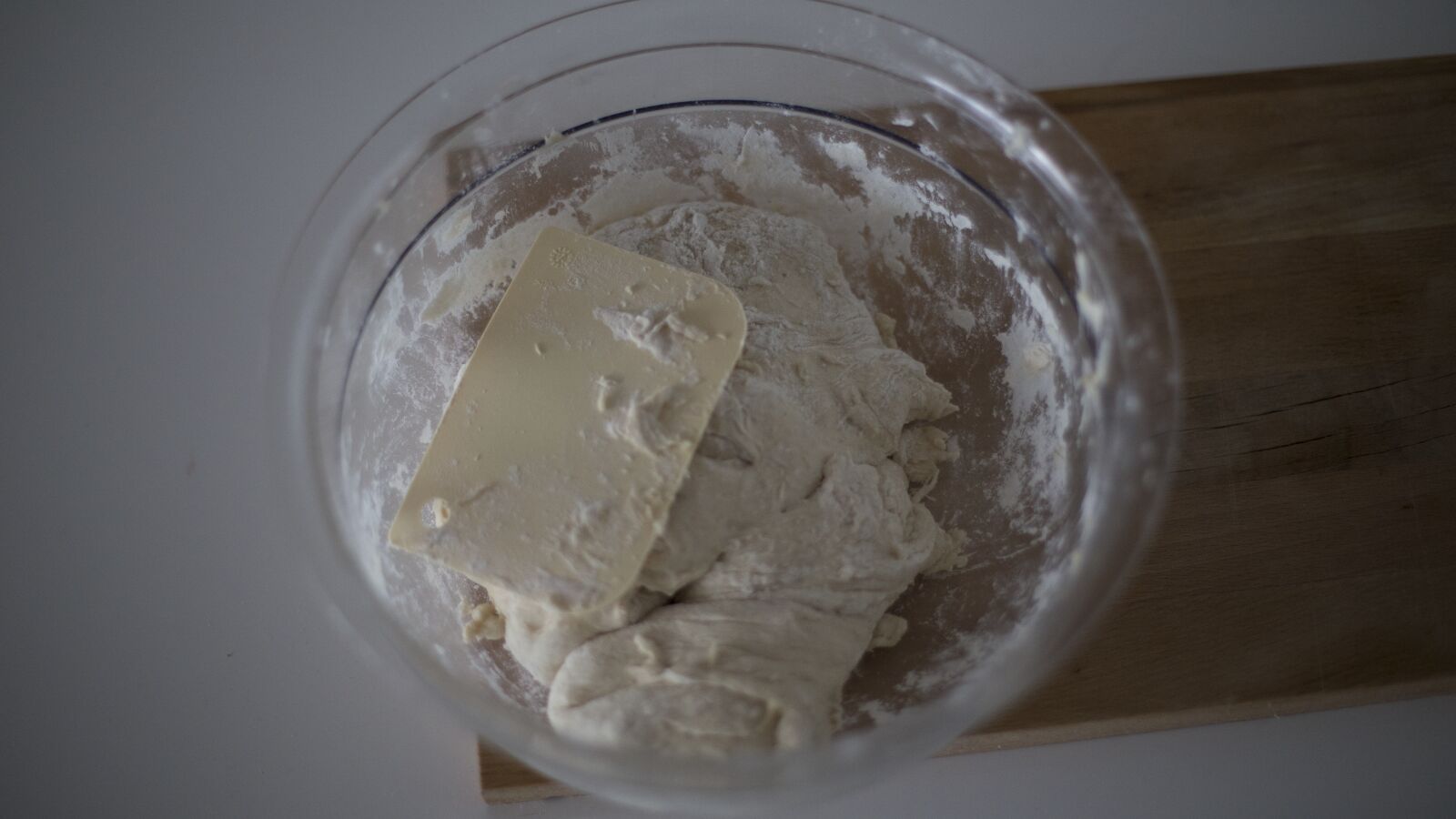 Canon EOS 6D + Canon EF 50mm F1.4 USM sample photo. Baking, bowl, cooking, dinner photography