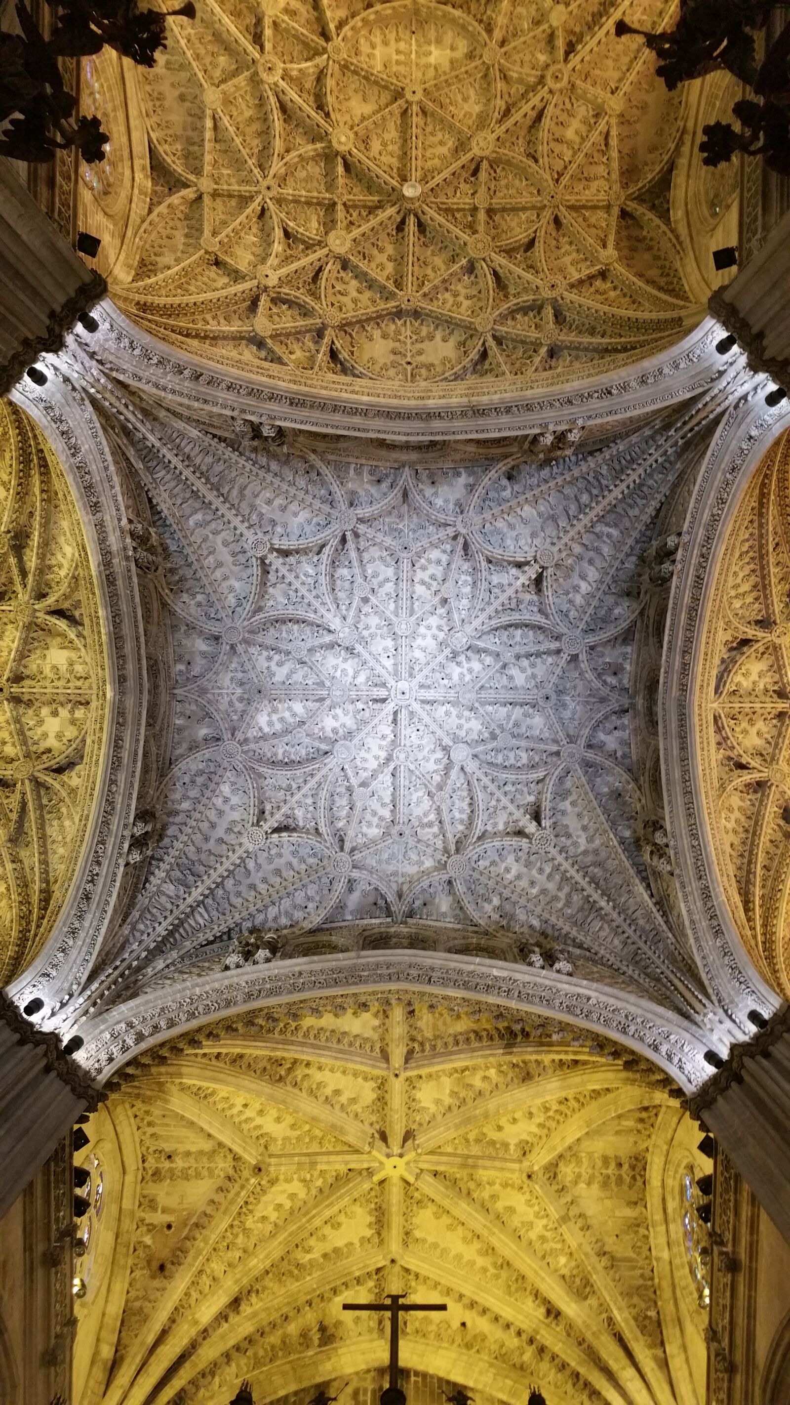 Samsung Galaxy Note4 sample photo. Cathedral of saint mary photography