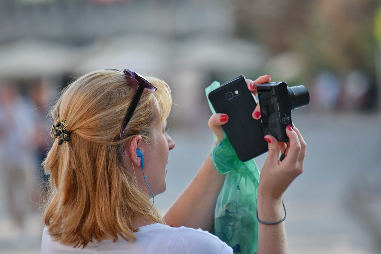 Nikon D5500 sample photo. Camera, cellphone, tourist attraction photography