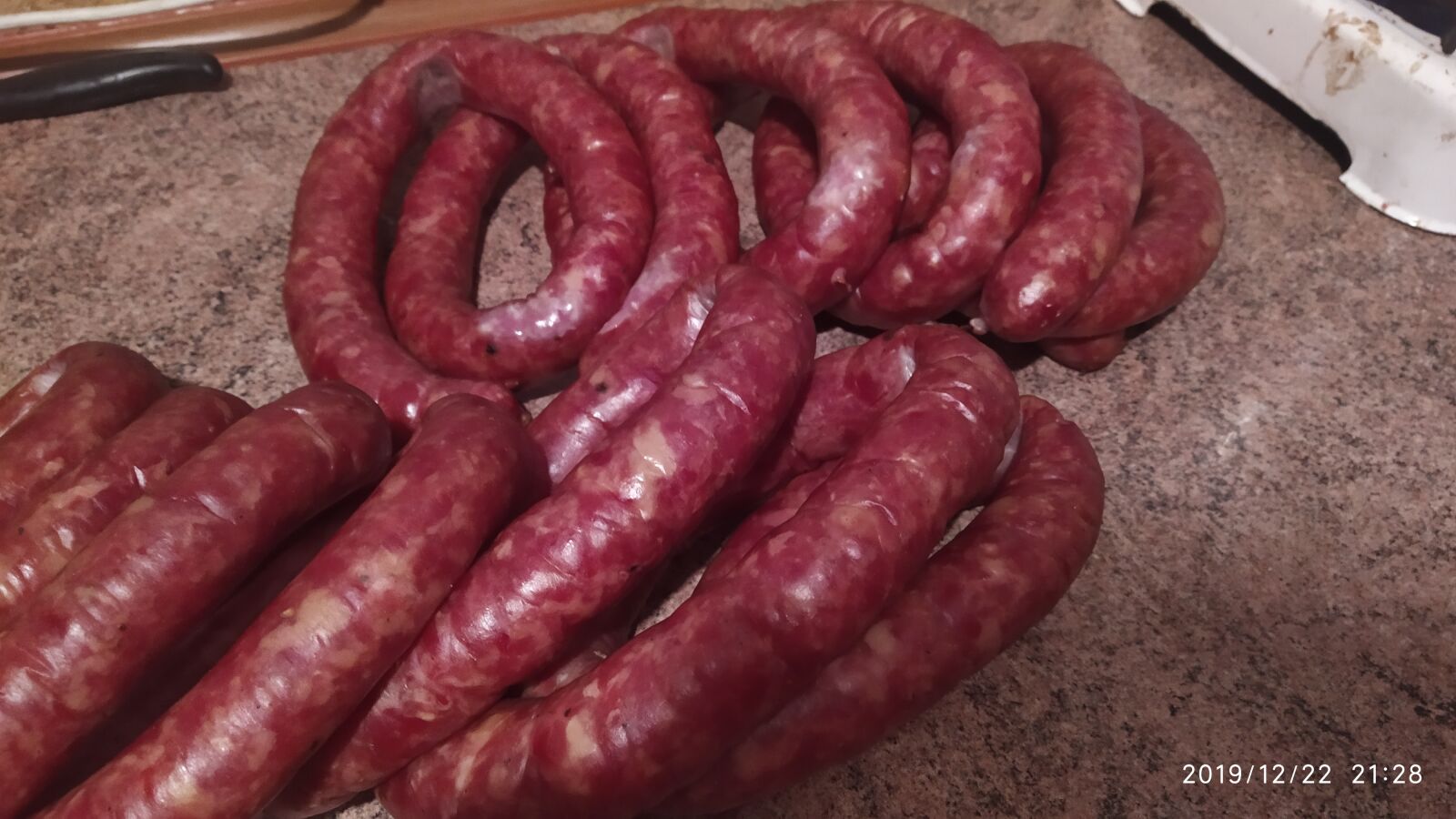 Xiaomi Redmi Note 7 sample photo. Sausage, masarnia, smoking photography