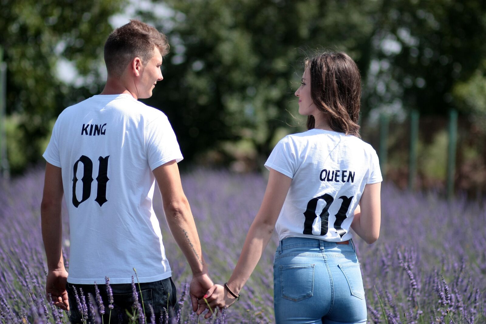 Canon EOS 450D (EOS Rebel XSi / EOS Kiss X2) sample photo. Couple, lavender, love photography