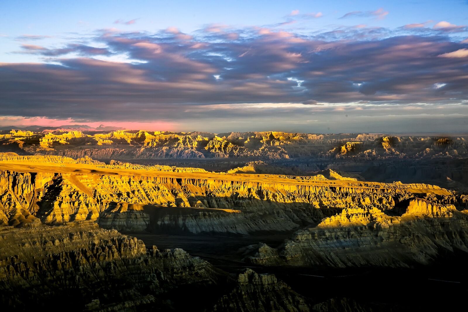 Canon EF 24-70mm F2.8L II USM sample photo. Light, sunrise, the scenery photography