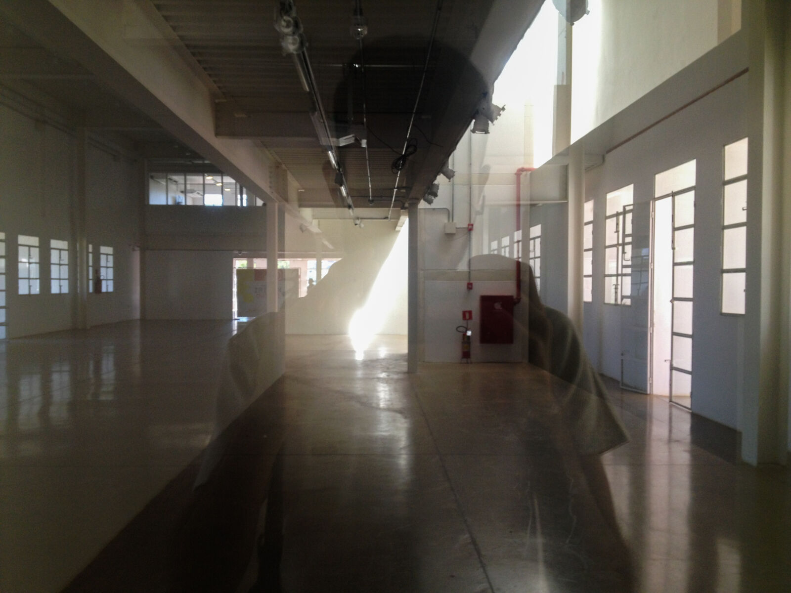 iPhone 4S back camera 4.28mm f/2.4 sample photo