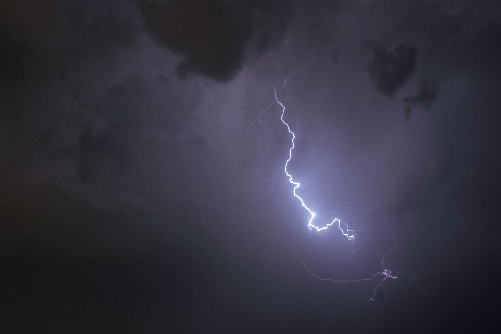 Canon EOS 1200D (EOS Rebel T5 / EOS Kiss X70 / EOS Hi) sample photo. Lightning, mothernature photography