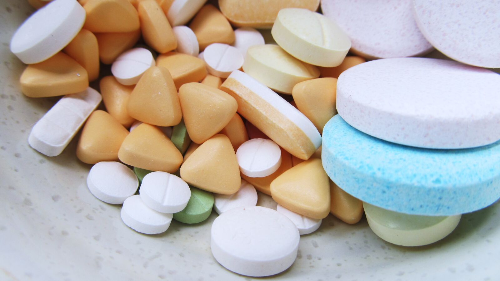 Canon PowerShot SX130 IS sample photo. Medicine, remedy, pill photography