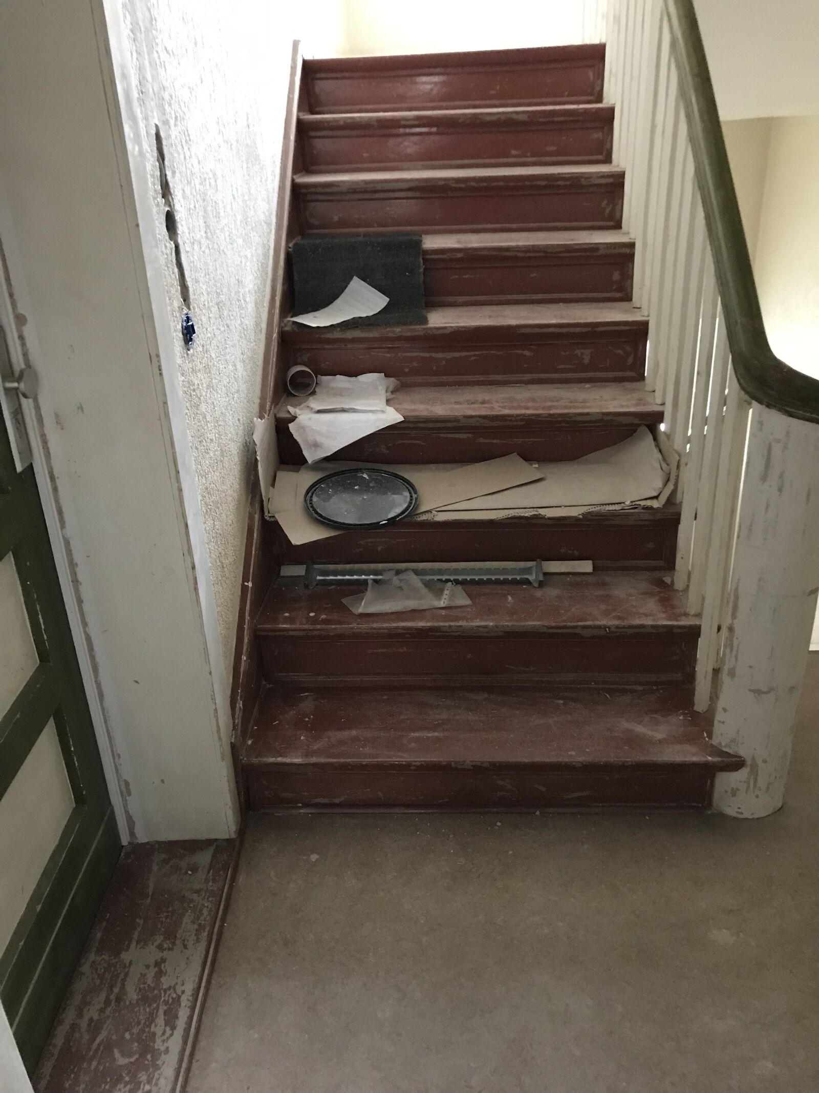 iPhone 7 back camera 3.99mm f/1.8 sample photo. Stairs, dirty, dirt photography