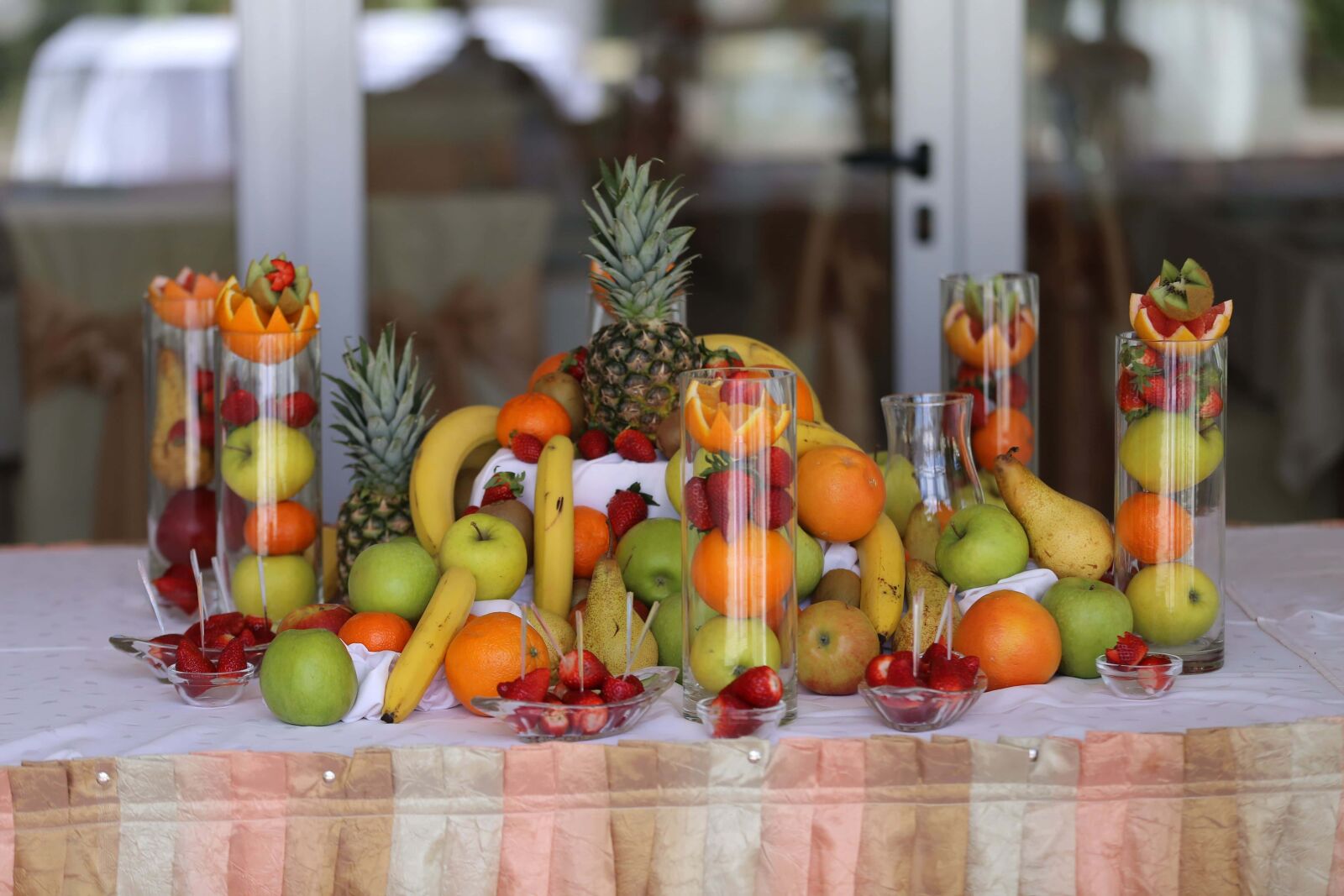 Canon EOS 6D sample photo. Fruit, dessert, buffet, strawberries photography