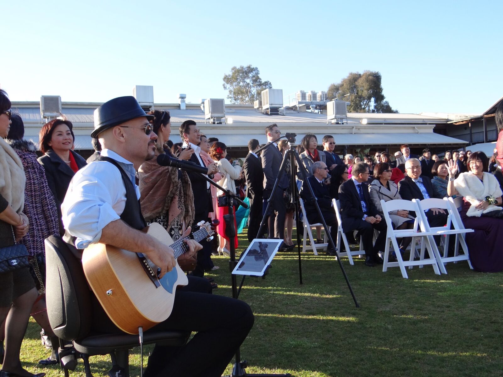 Sony Cyber-shot DSC-HX100V sample photo. Wedding, music, guitarist photography