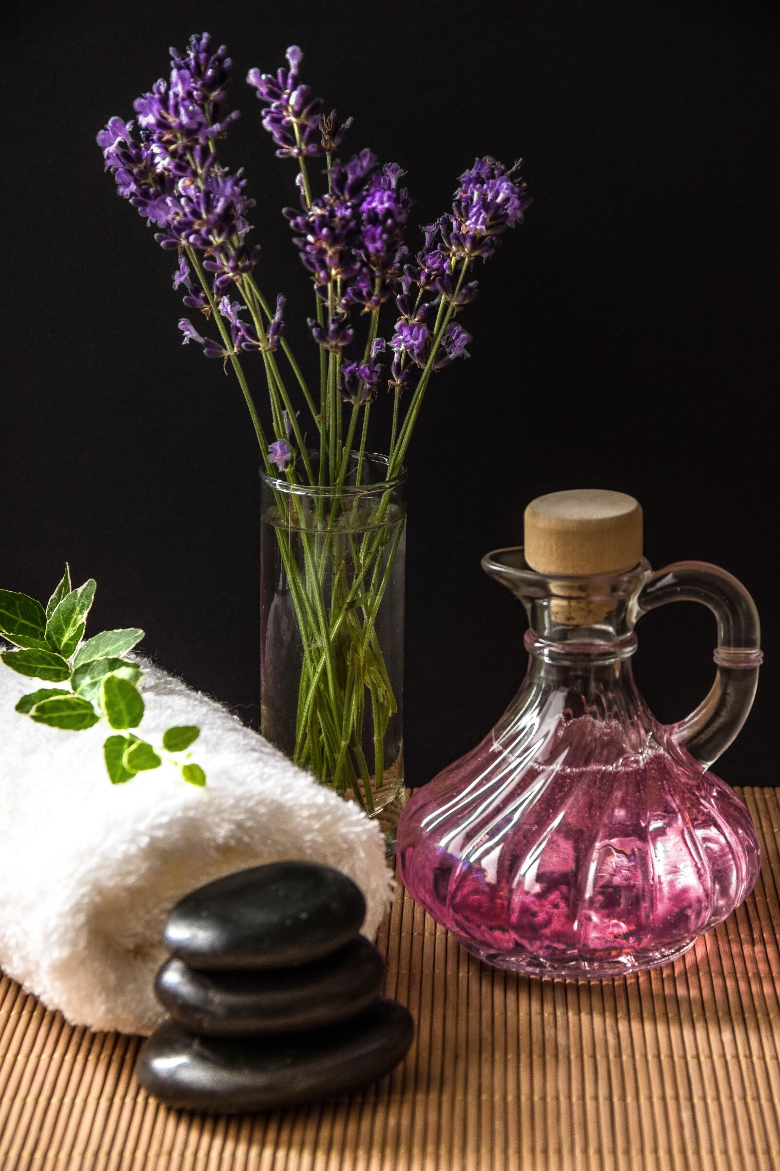 Canon EOS 600D (Rebel EOS T3i / EOS Kiss X5) sample photo. Wellness, carafe, purple photography