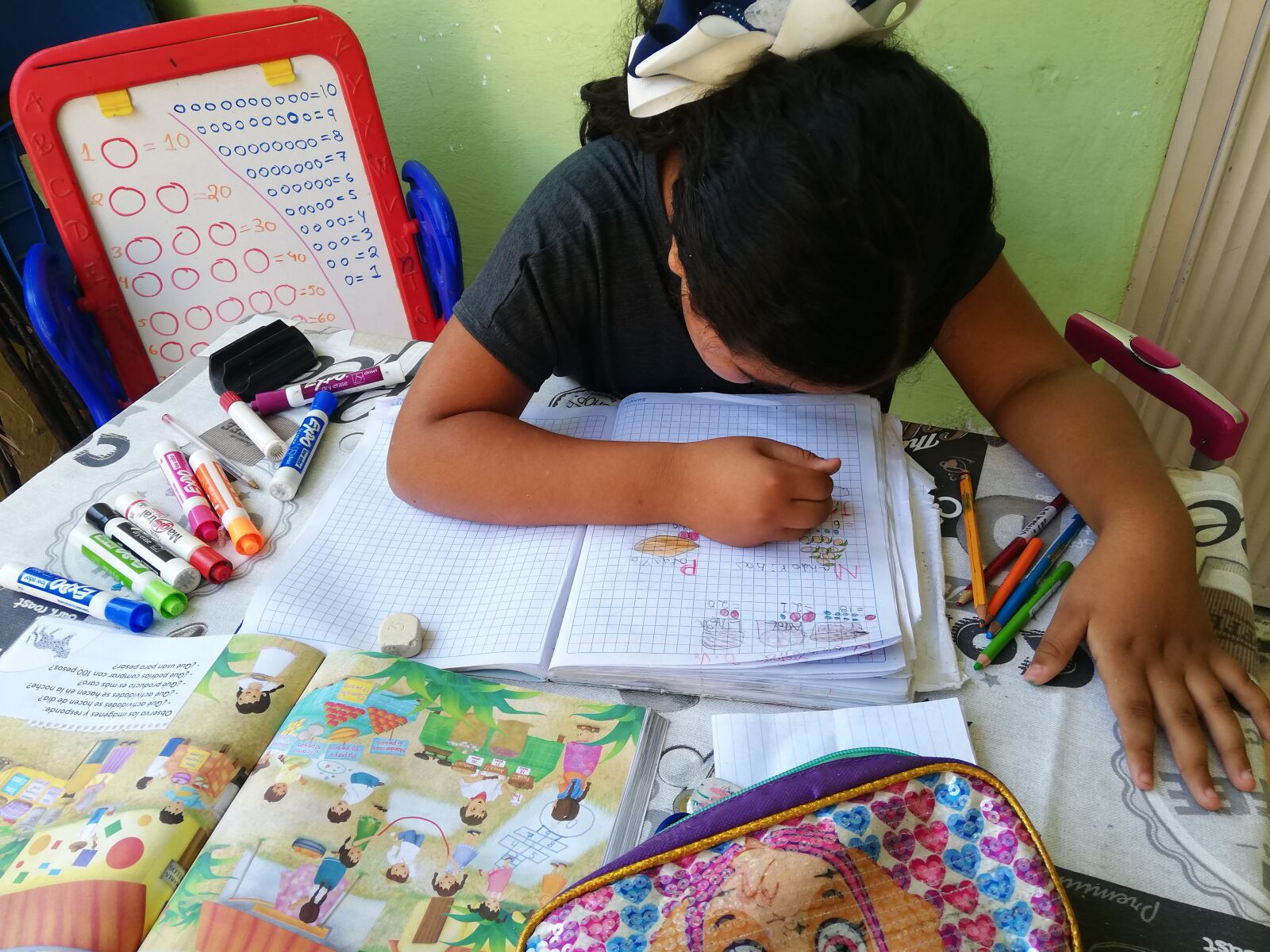 HUAWEI P20 lite sample photo. Girl, homework, to write photography