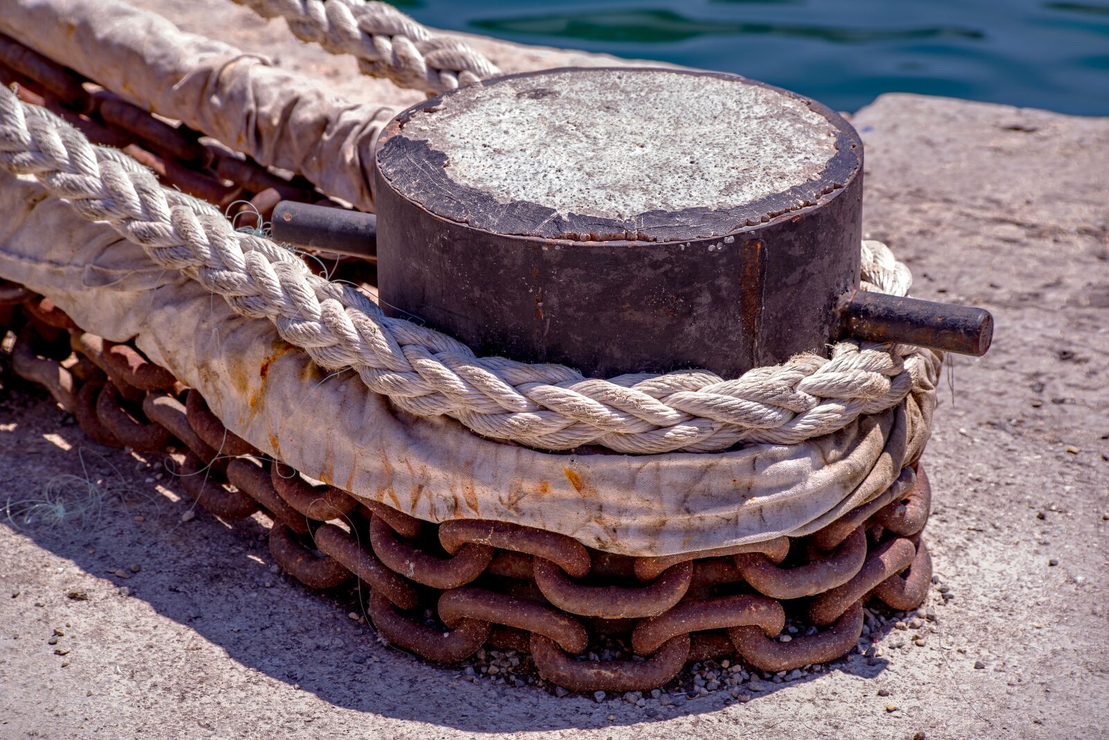 Pentax K-1 Mark II + Sigma sample photo. Mooring, rope, cord photography