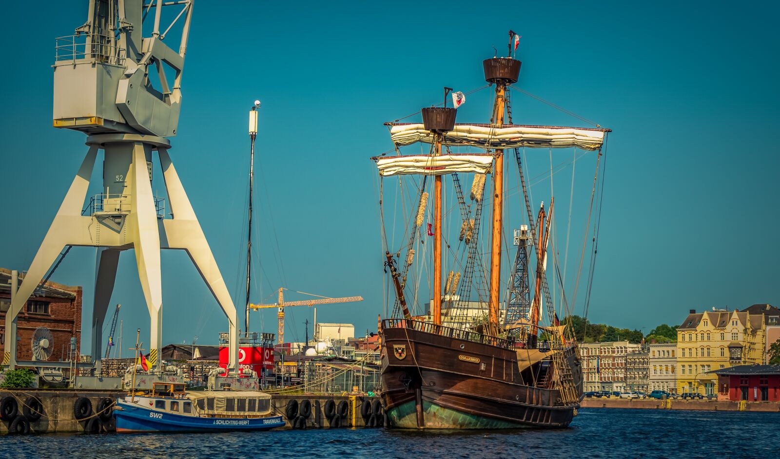 Sony a7 II + Sony FE 28-70mm F3.5-5.6 OSS sample photo. Ship, sailing vessel, three photography