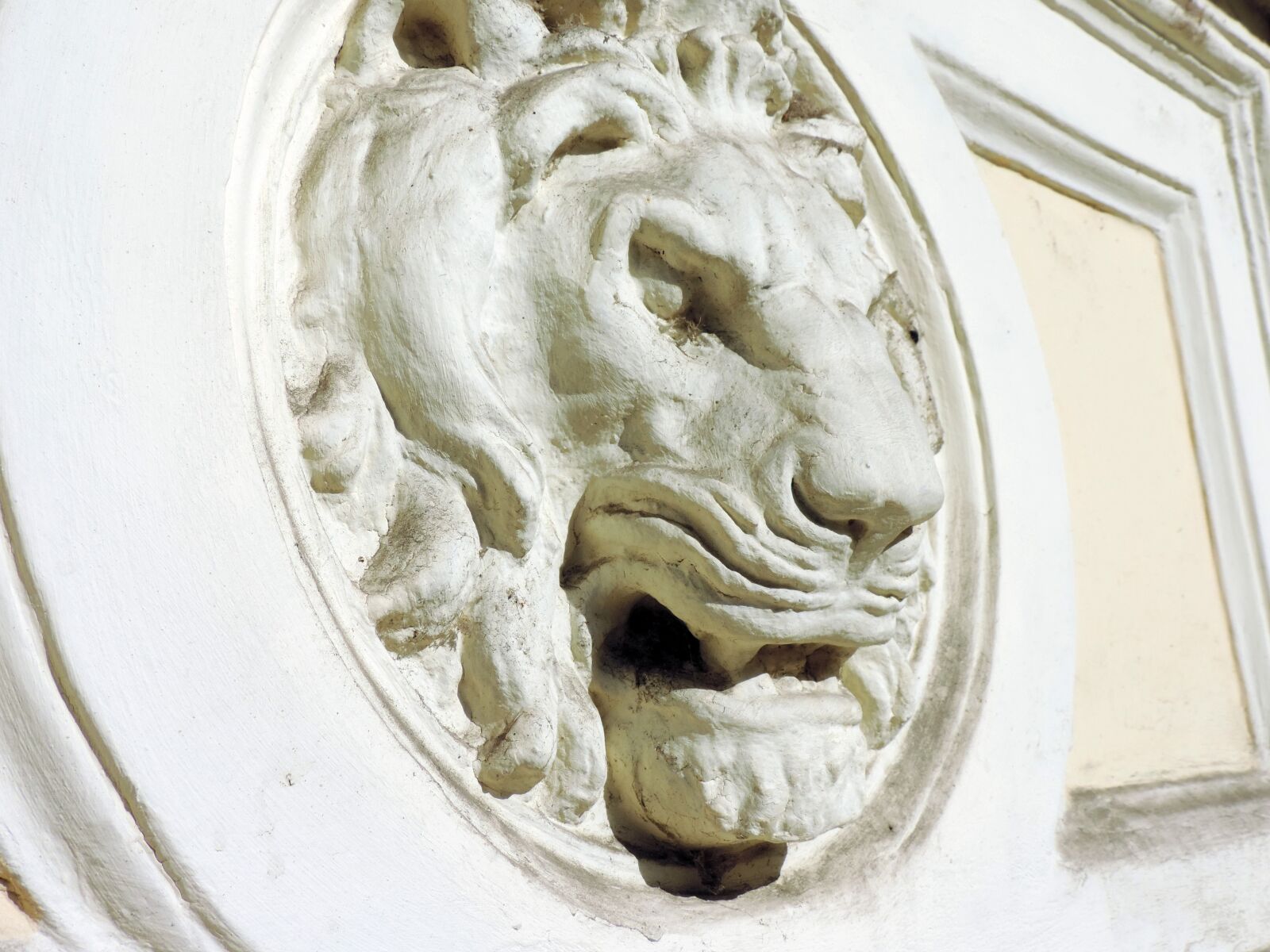 Nikon Coolpix P520 sample photo. Lion, sculpture, art, decoration photography