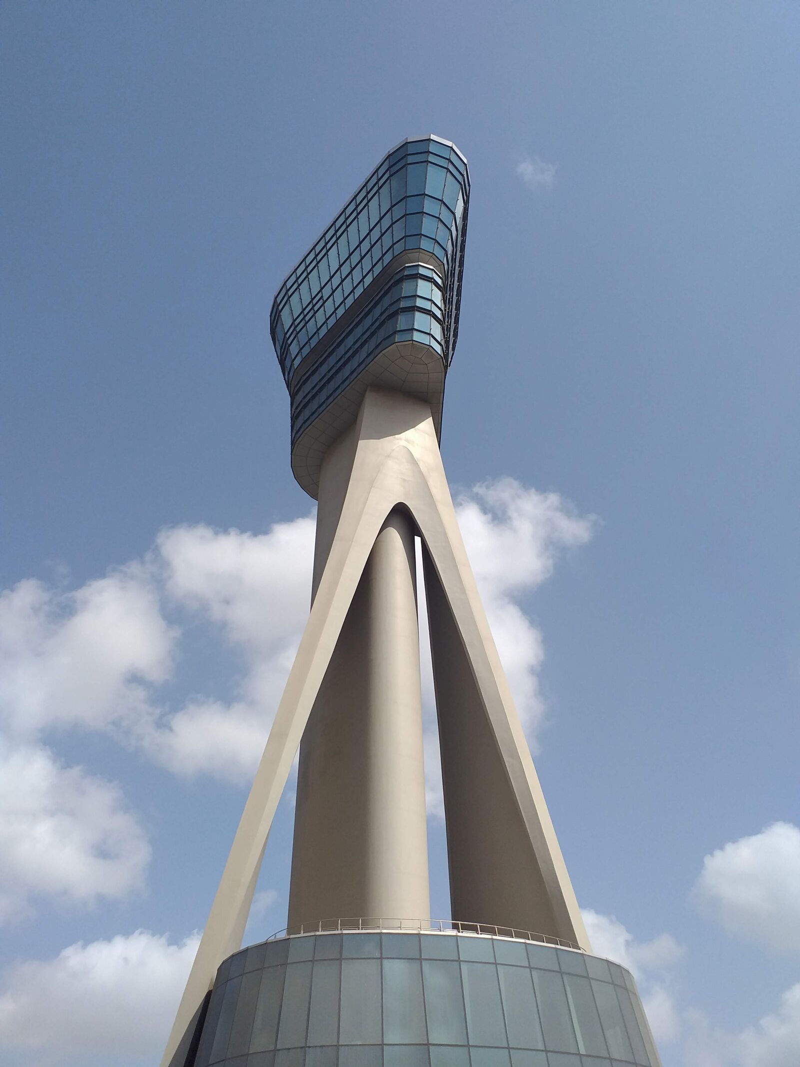 Samsung Galaxy J6+ sample photo. Tower, mumbai, india photography