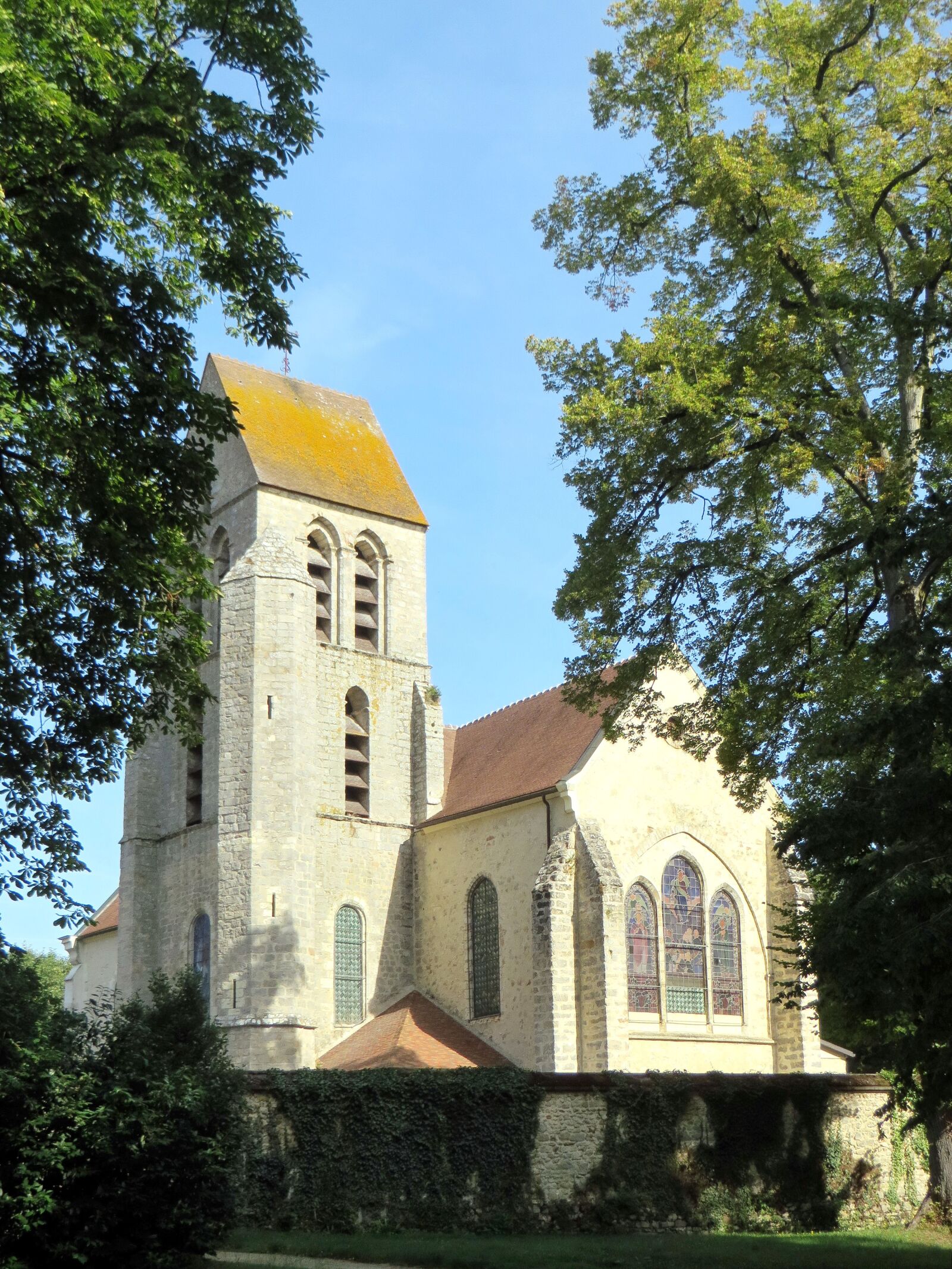 Canon PowerShot SX270 HS sample photo. Chamarande, church, bell tower photography