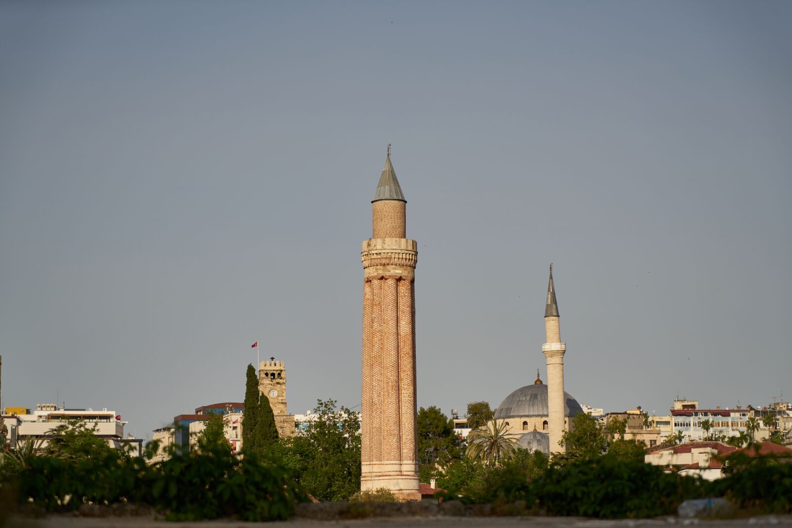 Sony a7R II sample photo. Cami, minaret, islam photography