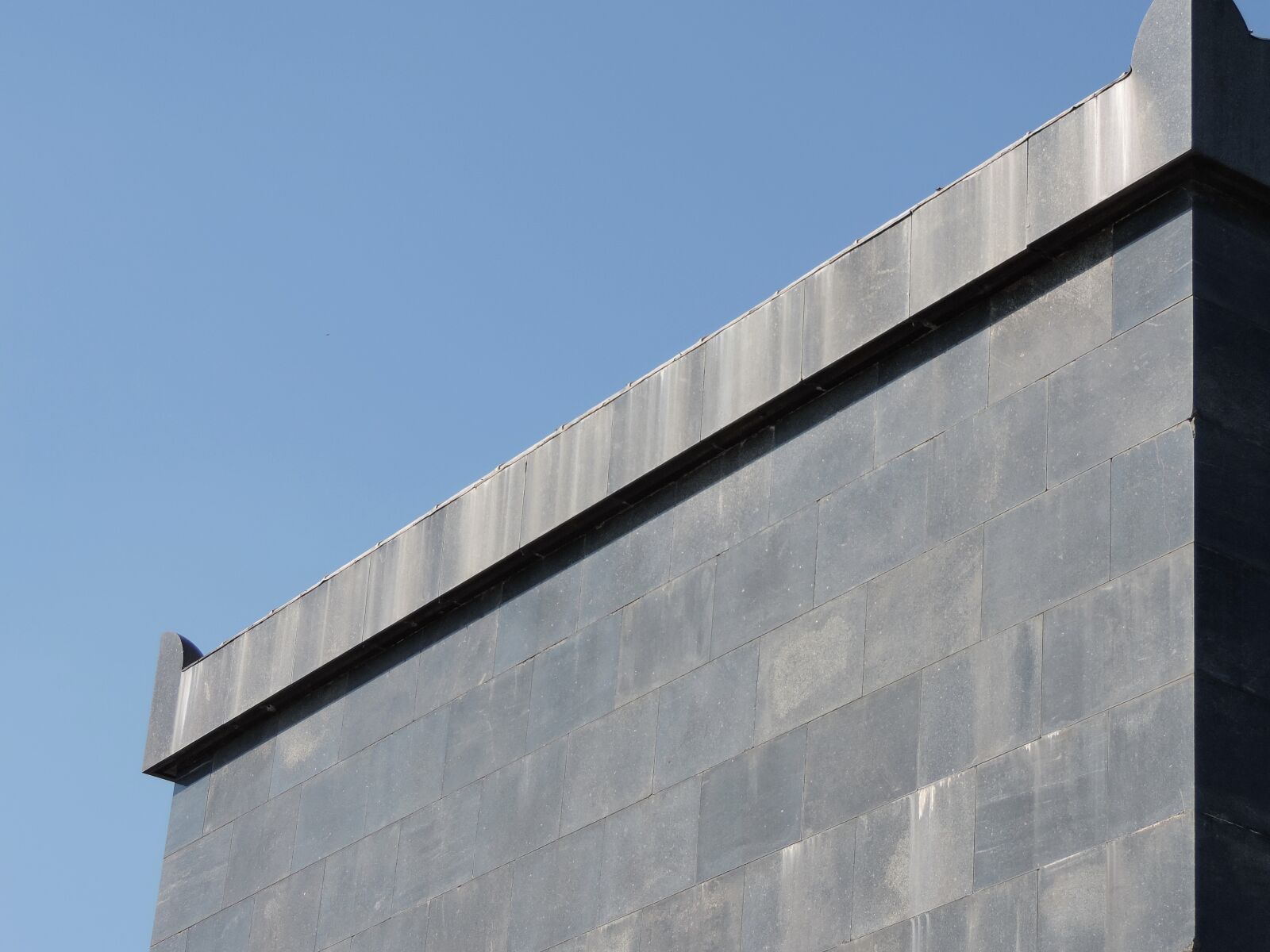 Nikon Coolpix P520 sample photo. Architectural style, blue sky photography