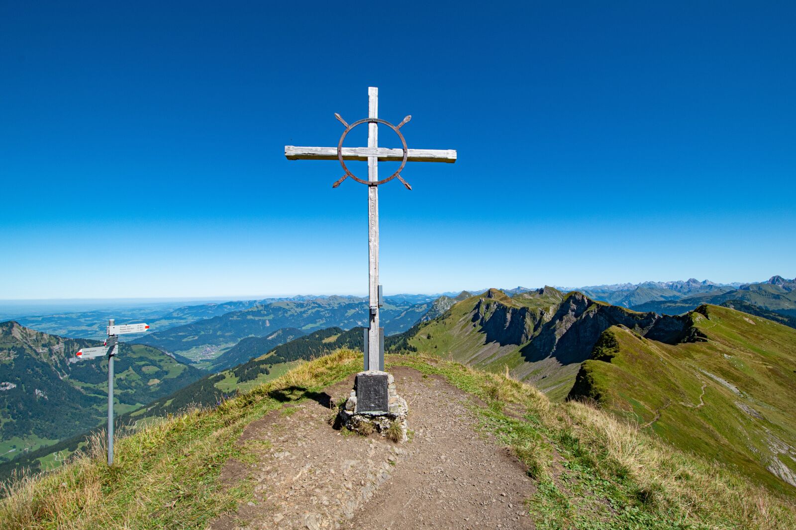 Nikon D5600 sample photo. Mountain summit, summit cross photography