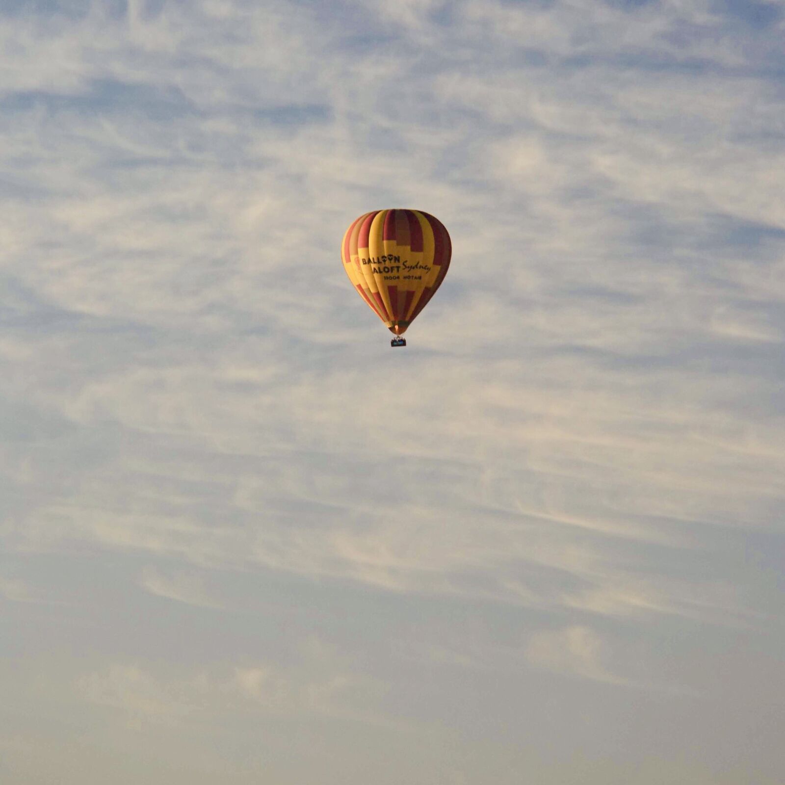 Canon EOS 5D Mark III sample photo. Balloon, sky, colorful photography
