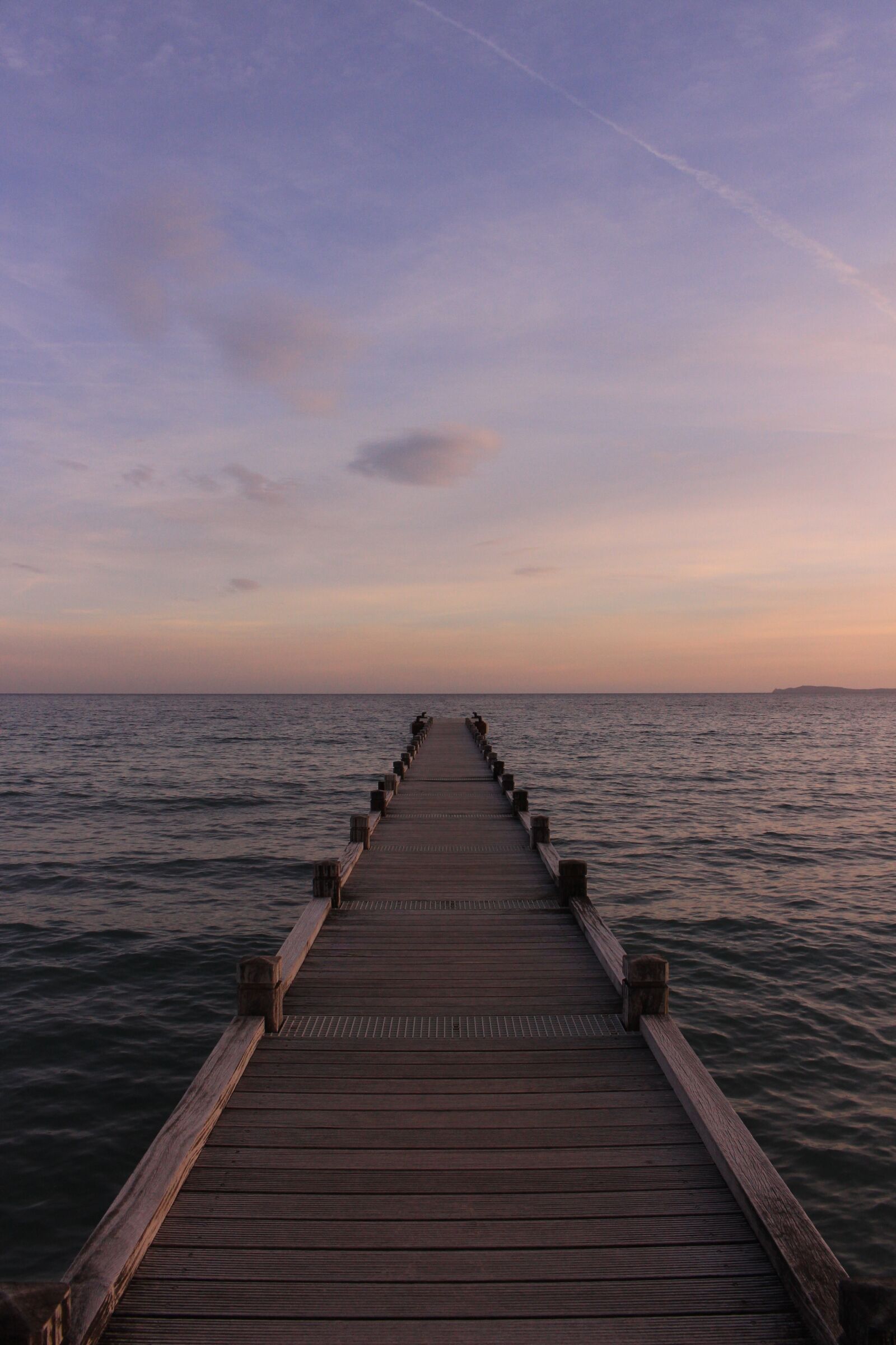 Canon EOS 700D (EOS Rebel T5i / EOS Kiss X7i) sample photo. Sea, pier, sun photography