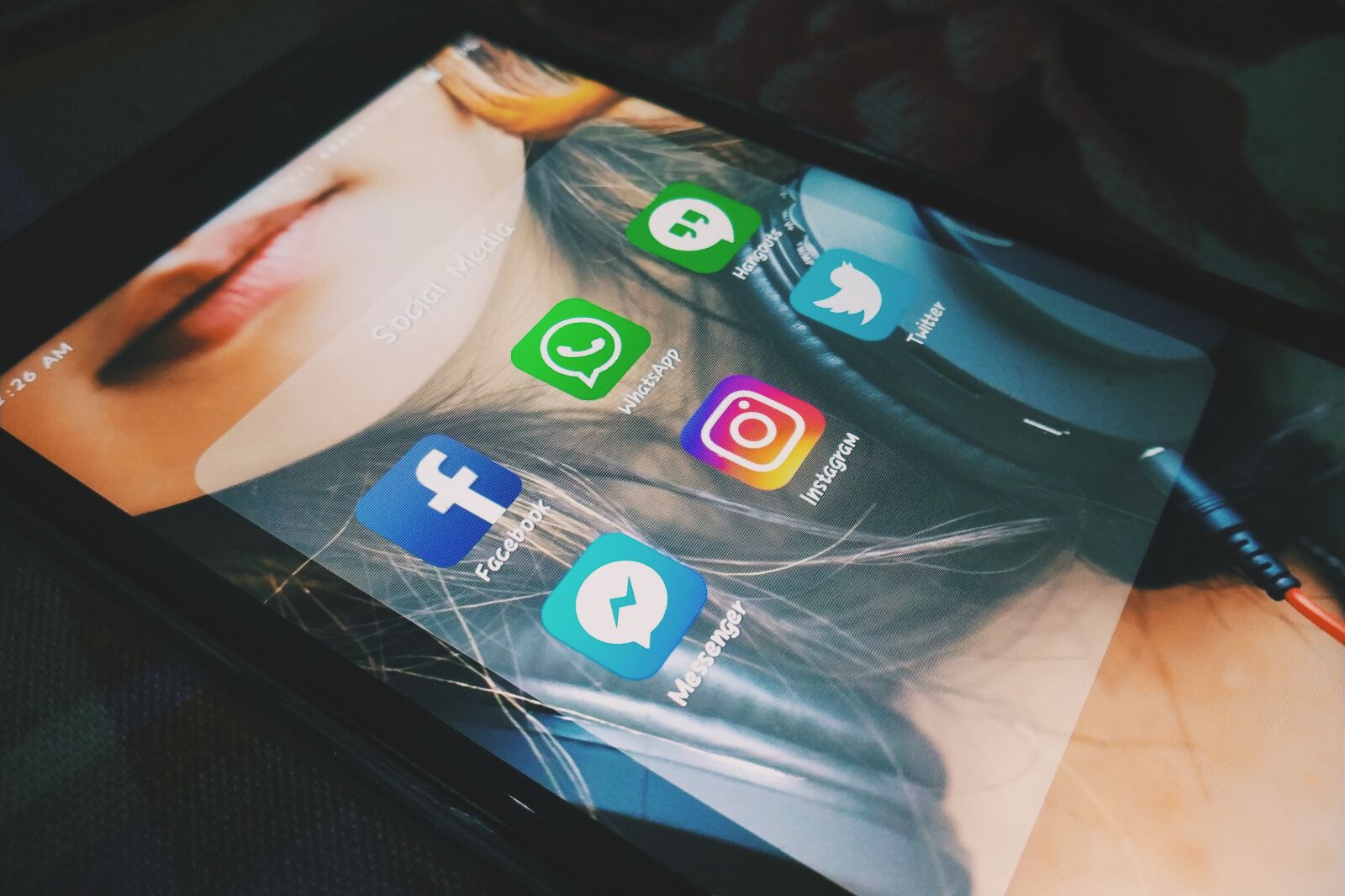 Xiaomi Redmi Note 5 Pro sample photo. Business, paper, desktop photography