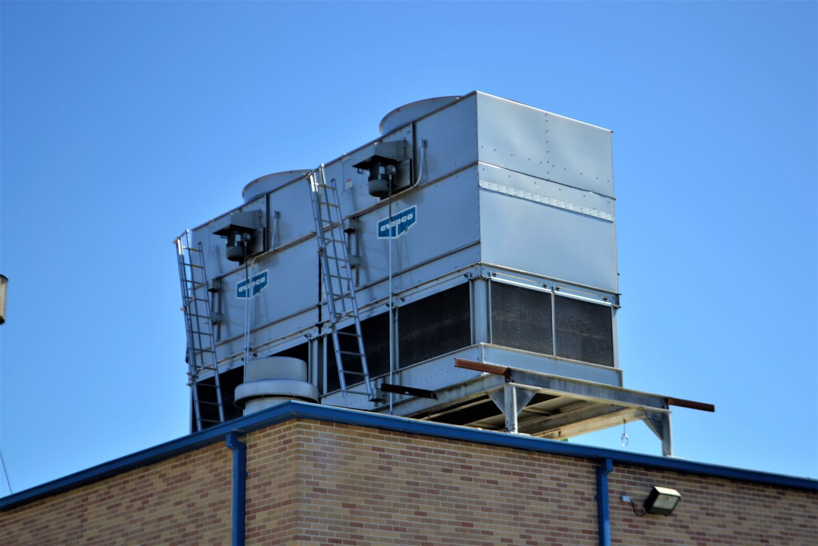 Nikon D3100 sample photo. Cooling, system, air conditioner photography
