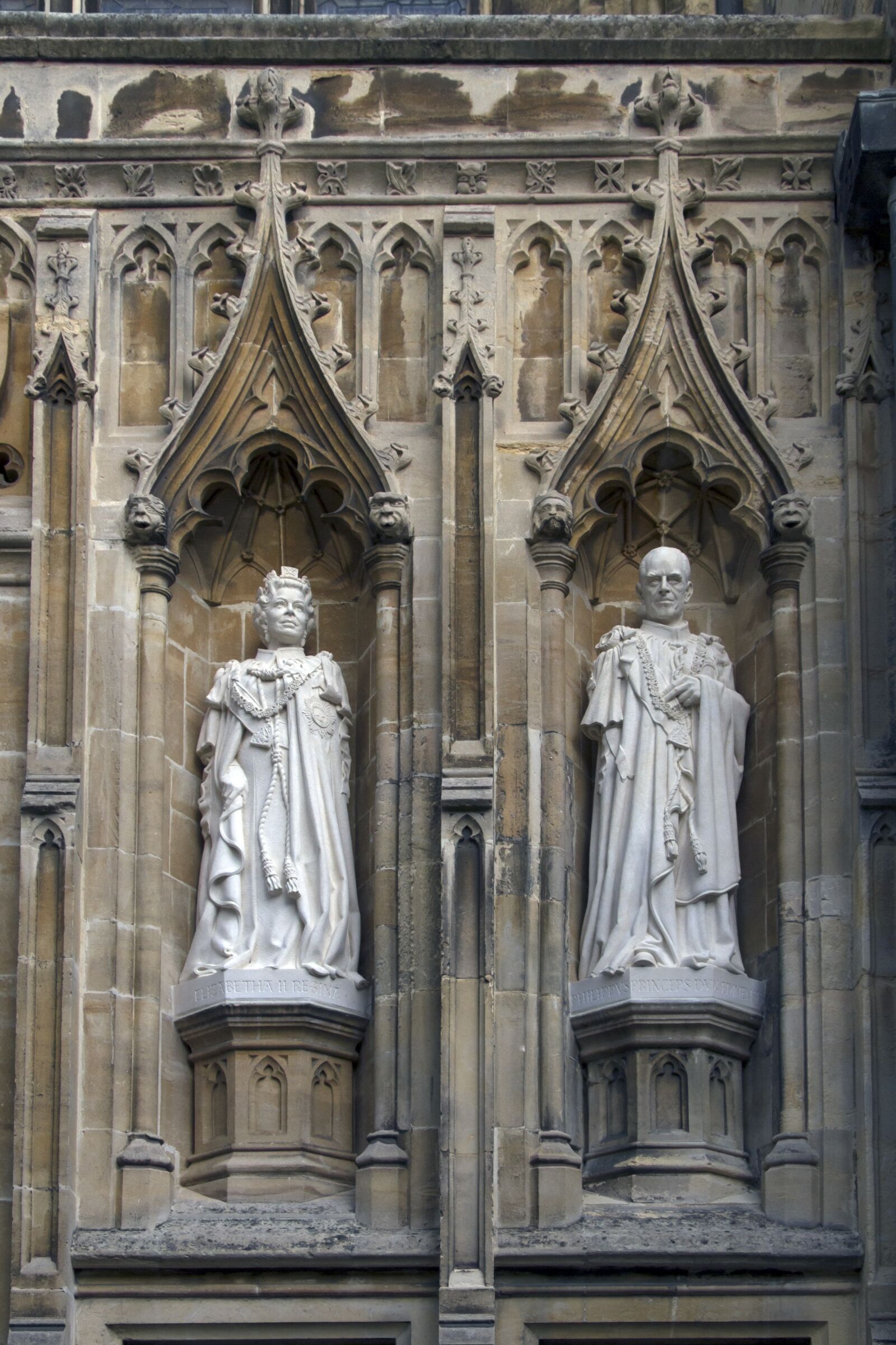 Canon EOS 7D + Canon EF-S 17-85mm F4-5.6 IS USM sample photo. Cathedral, canterbury, statues photography